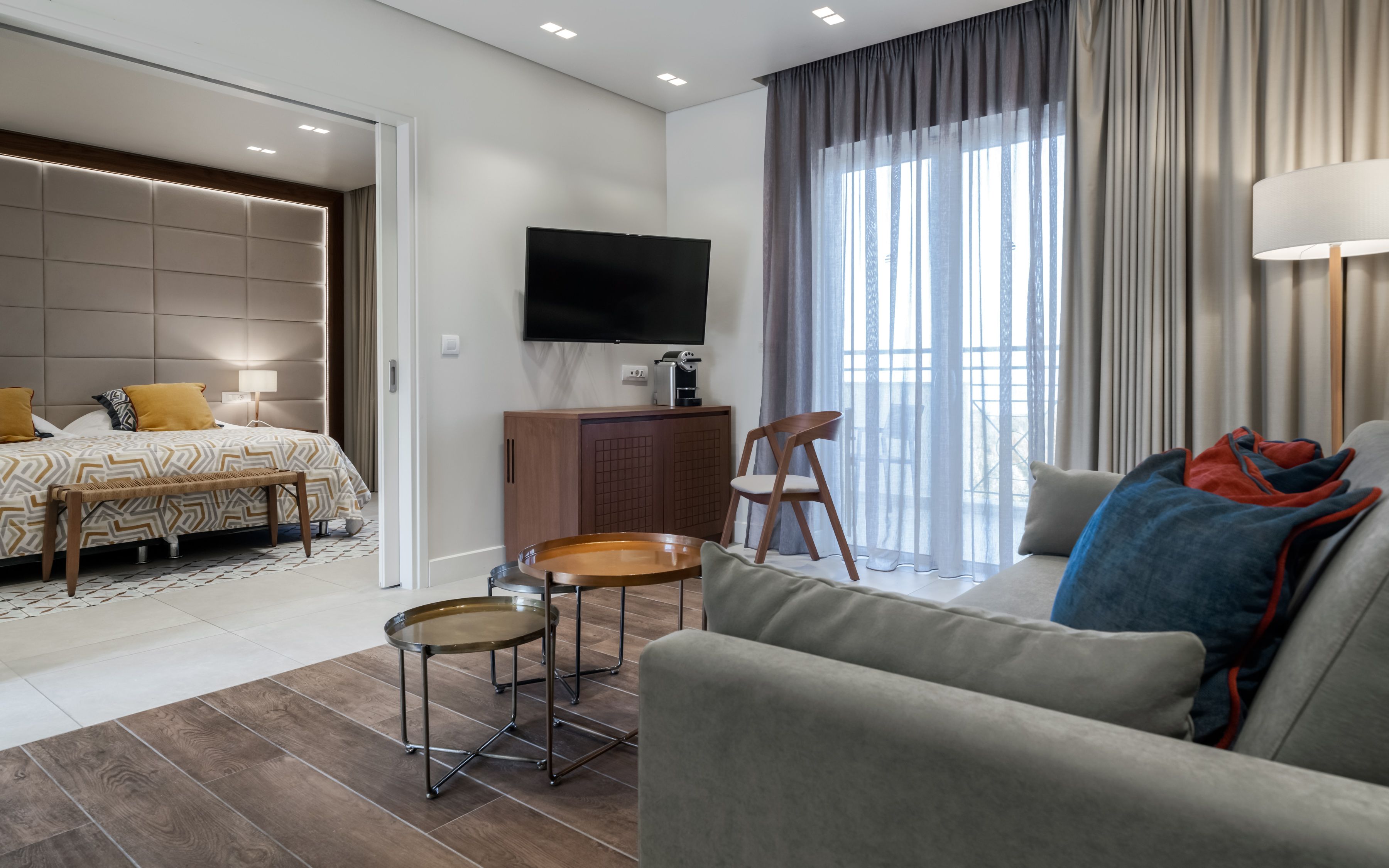 SUITE
