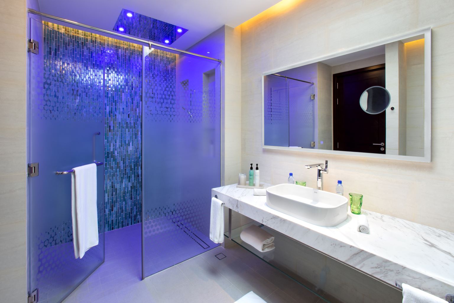 2 BEDROOM FAMILY SKY SUITE