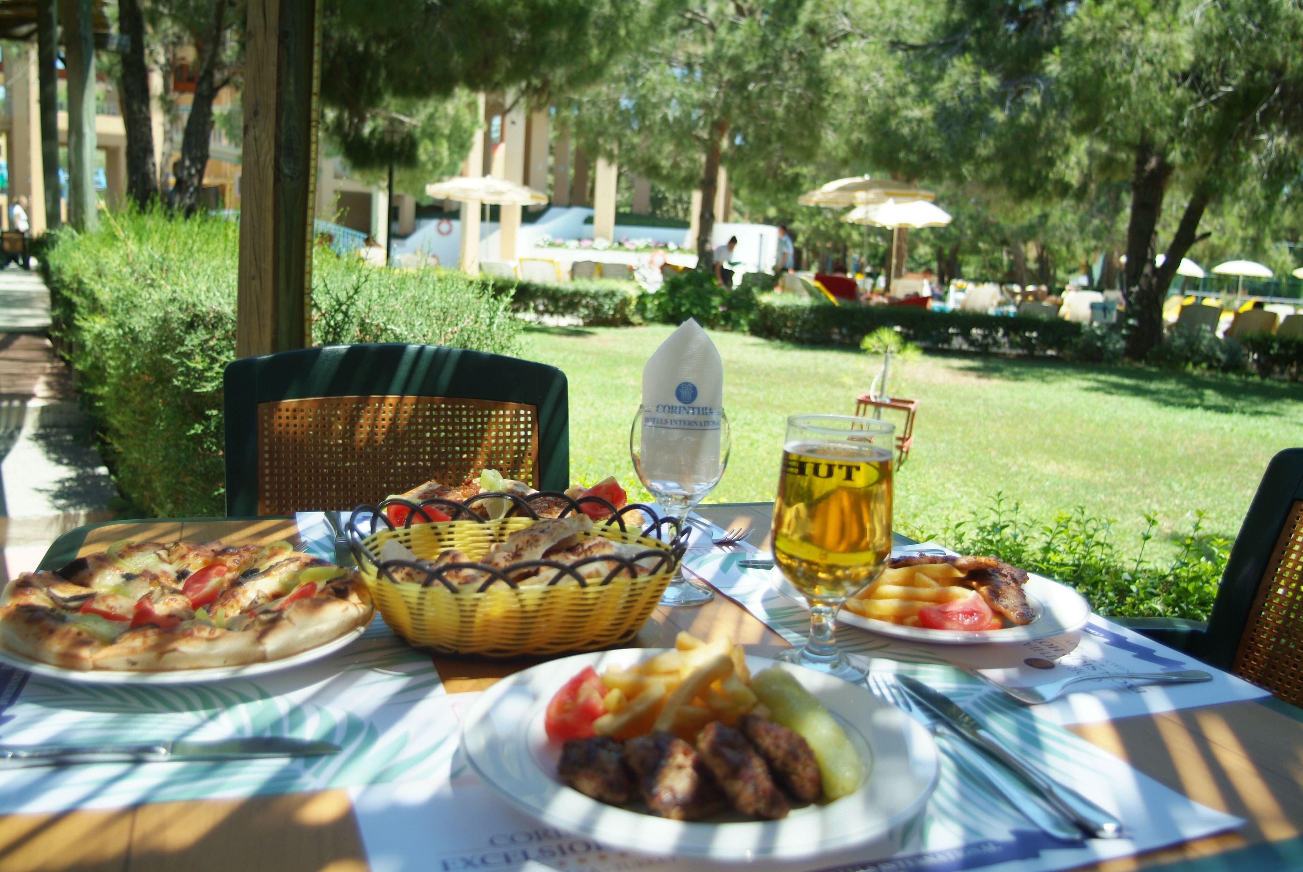 POOL SNACK RESTAURANT