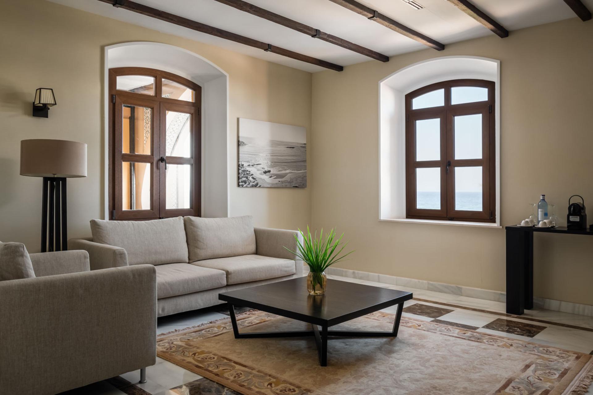 DOUBLE CLUB WITH BALCONY OR TERRACE