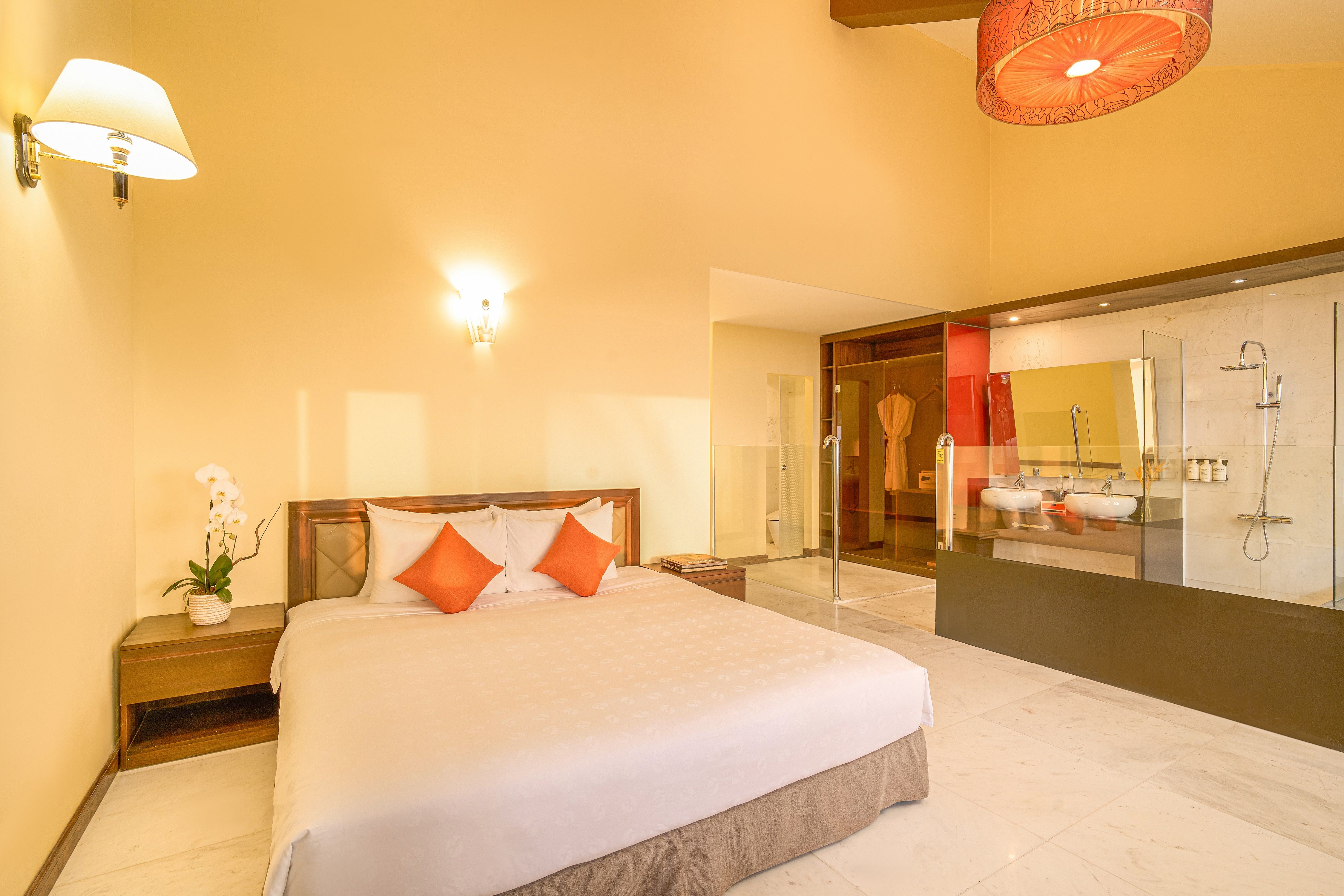 FAMIANA EXECUTIVE SUITE TERRACE