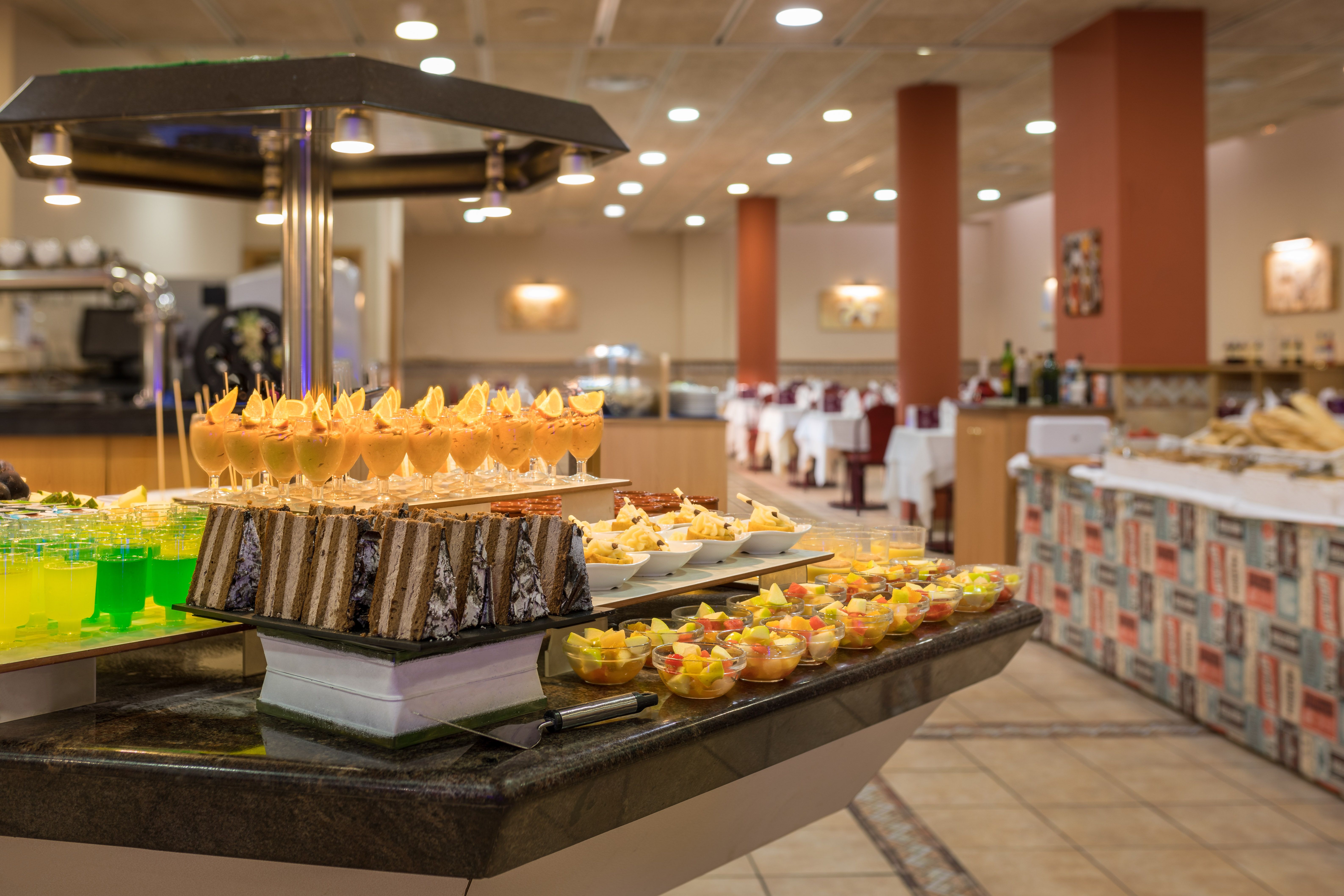 MAIN RESTAURANT
