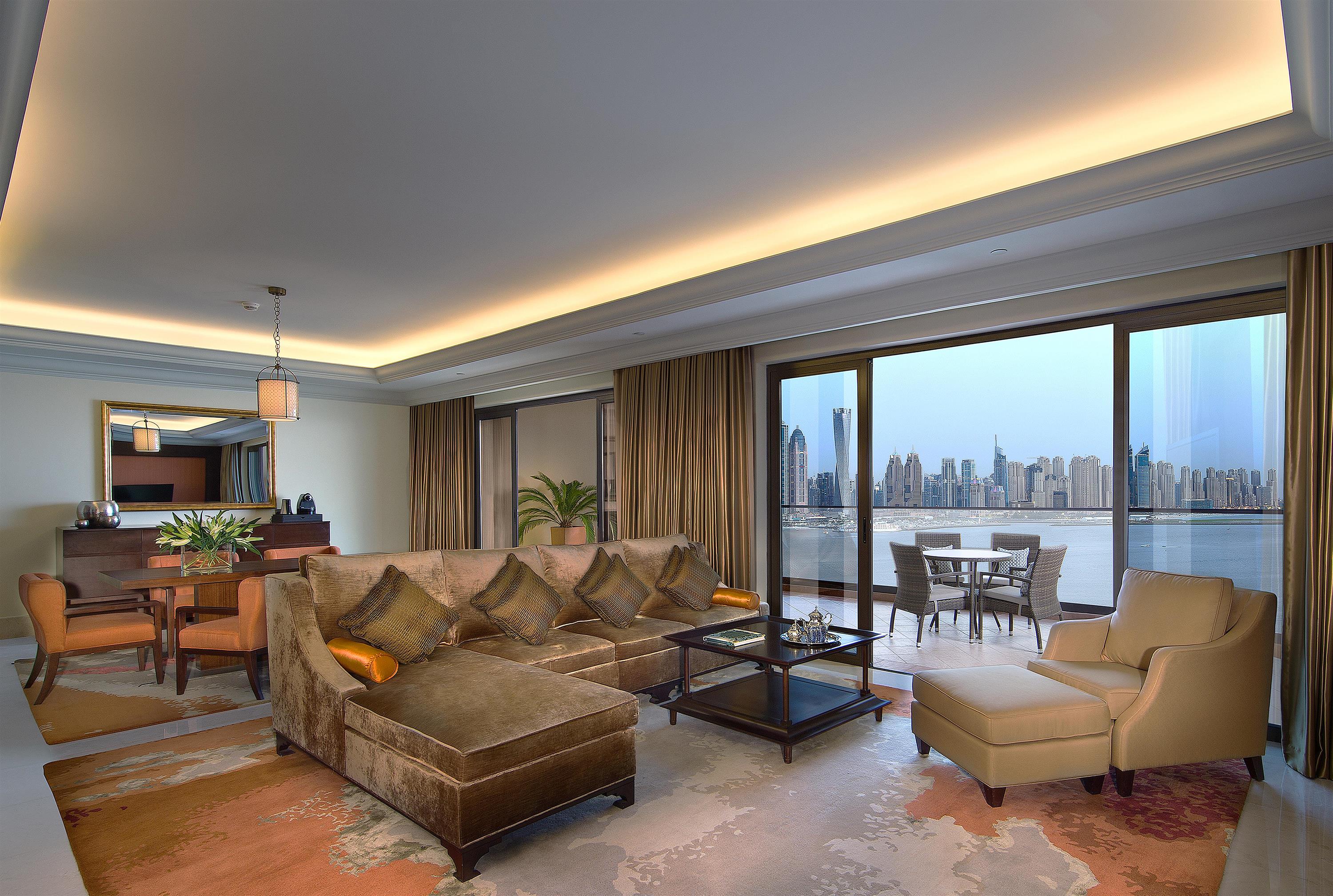 Fairmont Gold Jacuzzi Corner Palm Sea View Suite Lounge Access