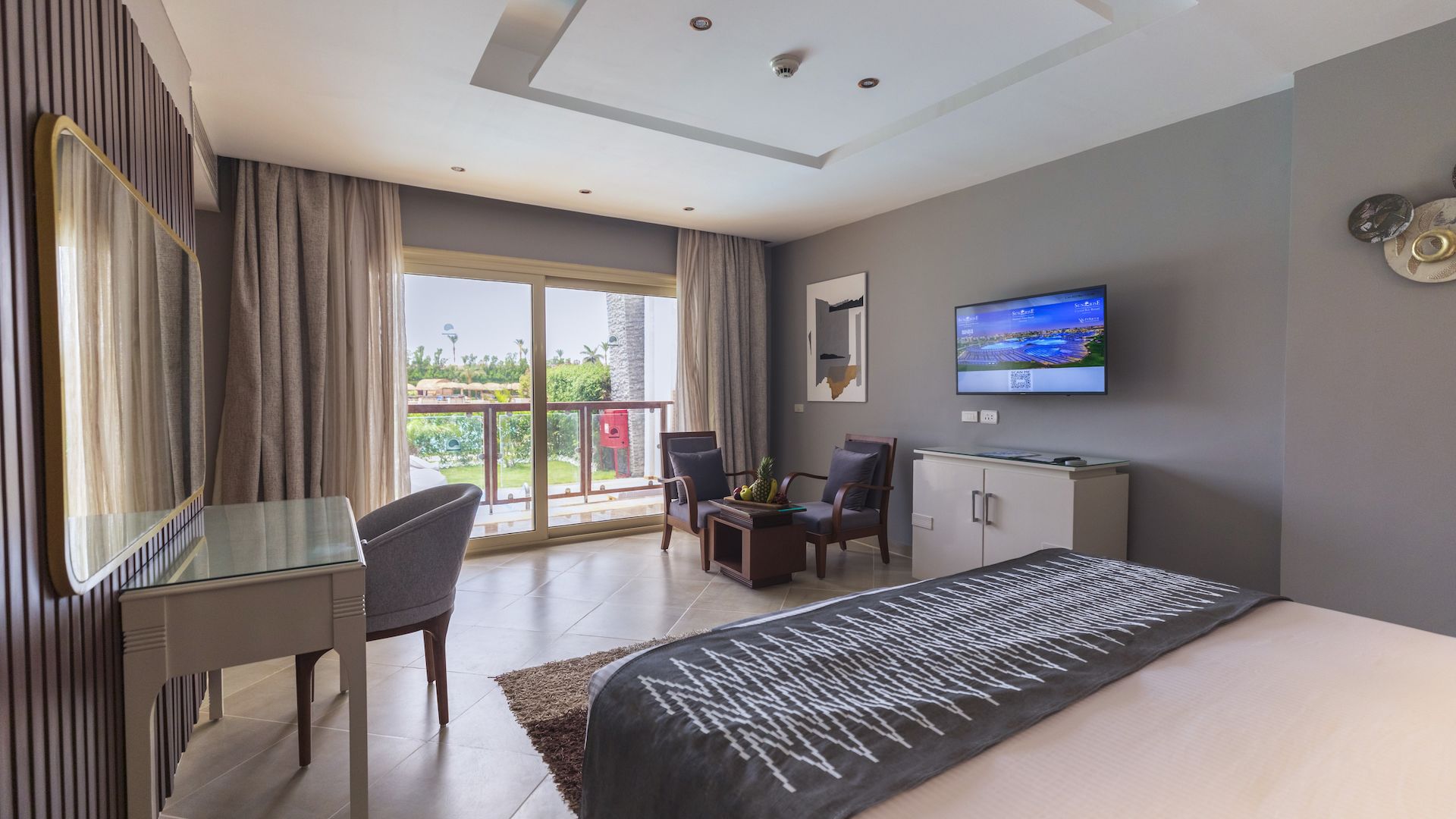 POOL SUITE SEA VIEW
