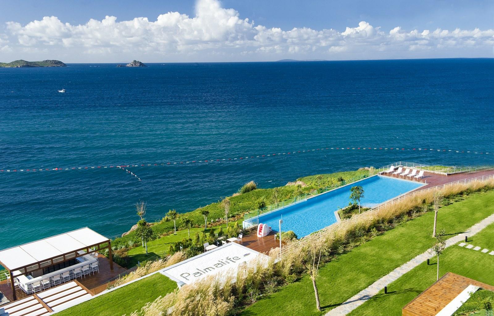 Piscina deschisă