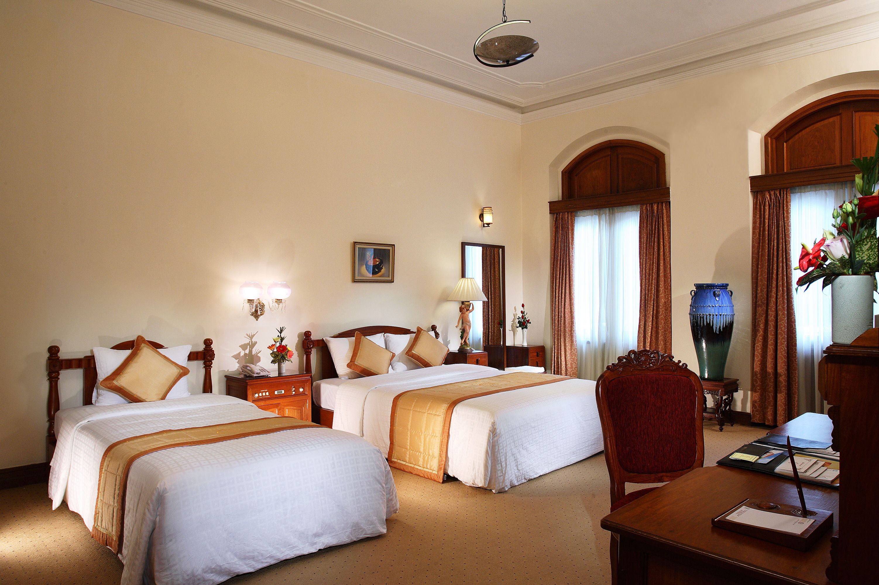 ROOM DELUXE CITY VIEW