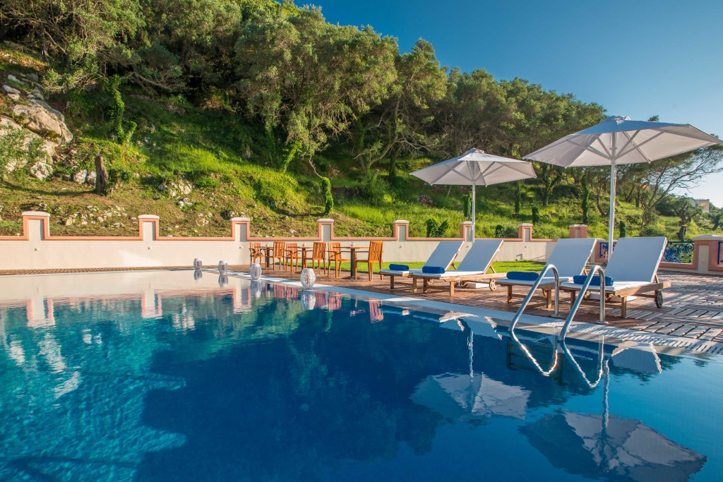 Piscina deschisă