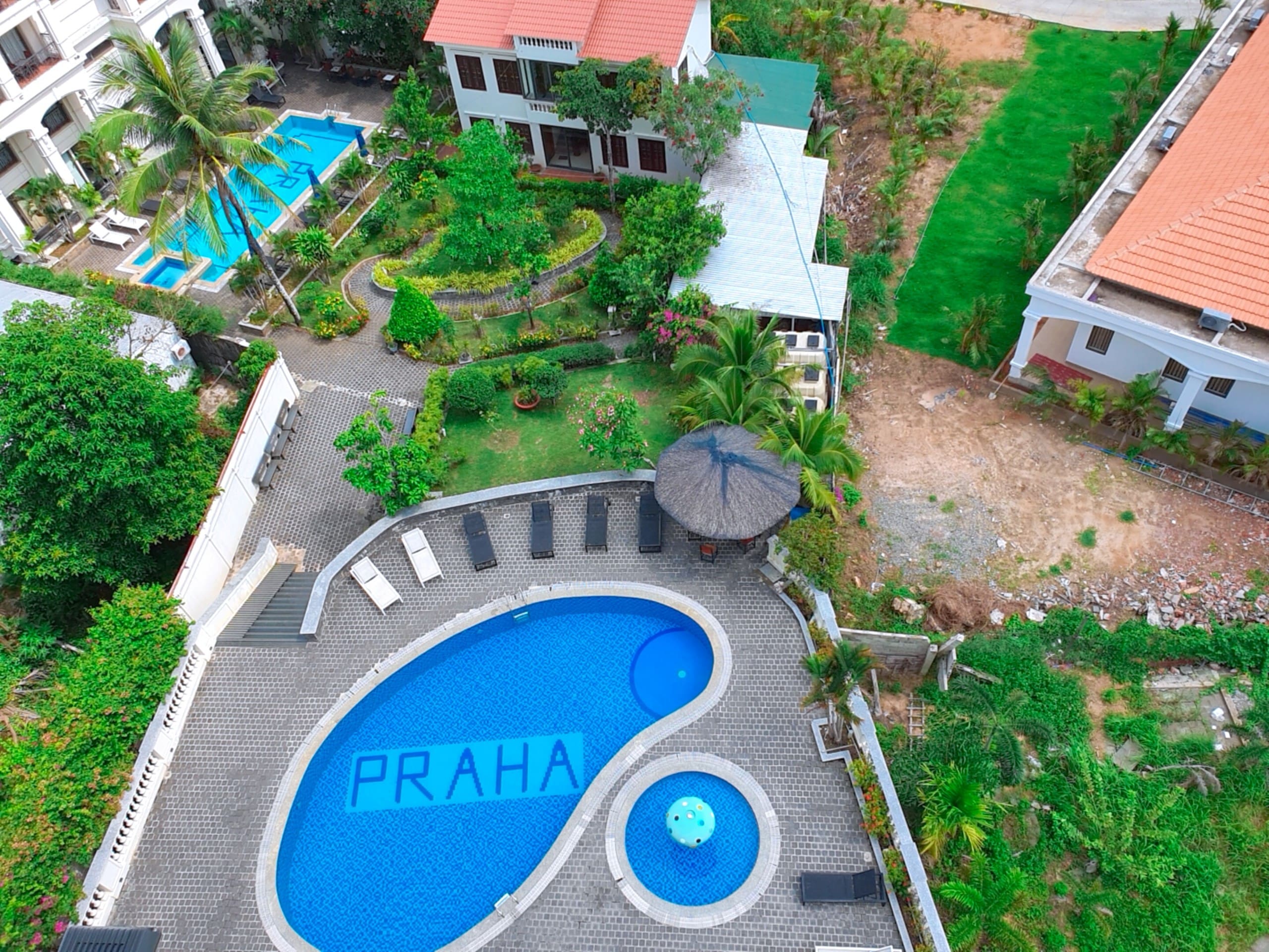 Piscina deschisă