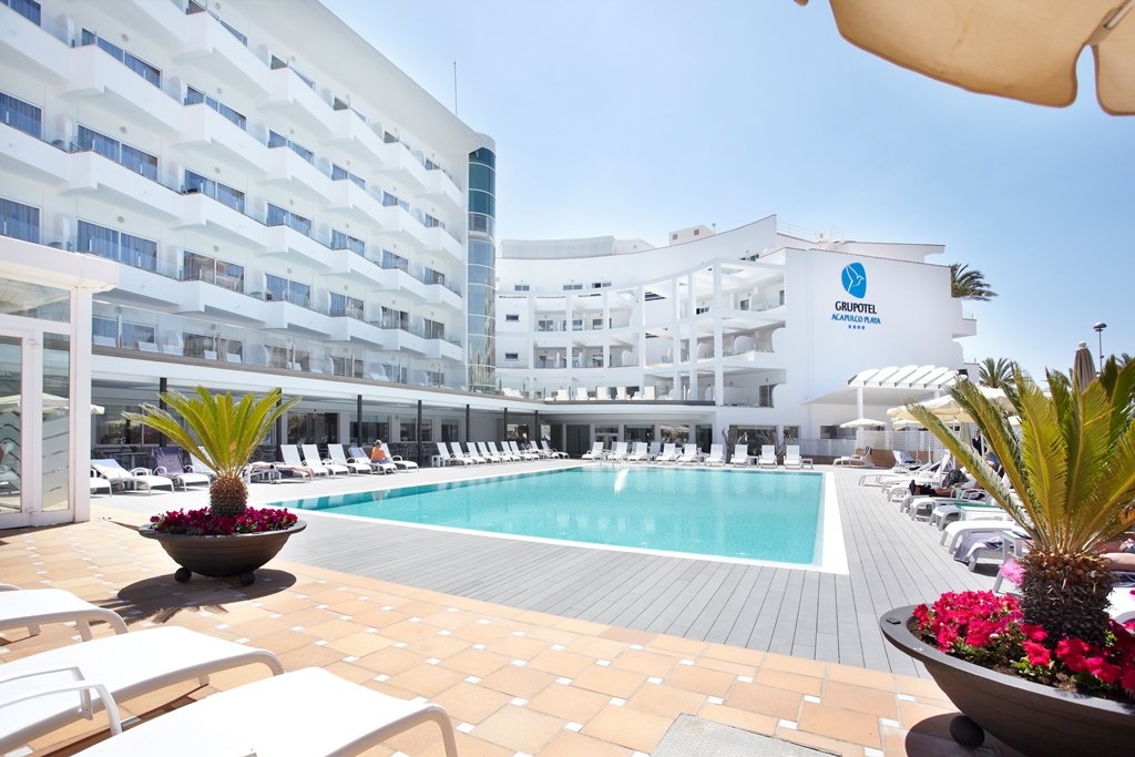 Piscina deschisă
