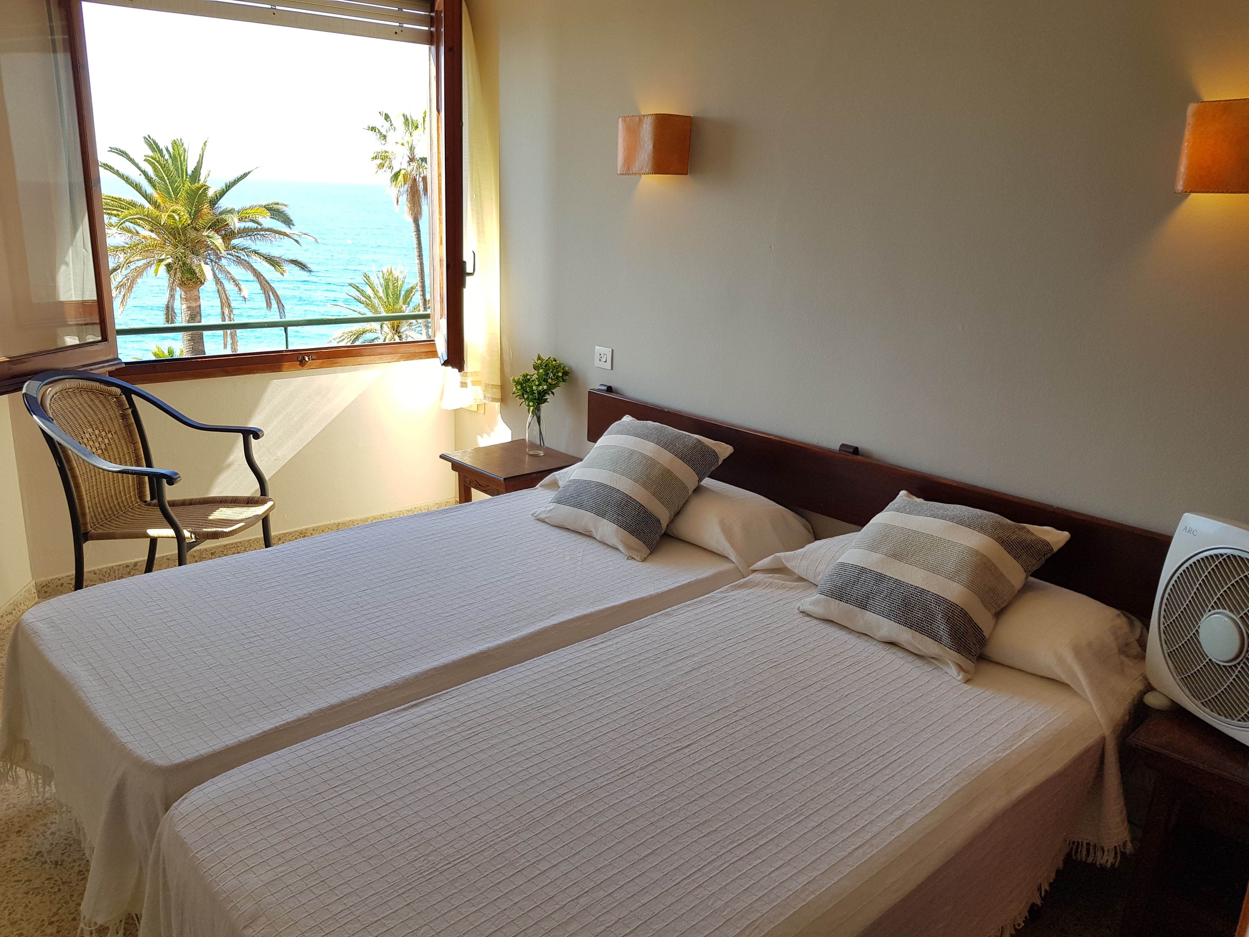DOUBLE SEA VIEW