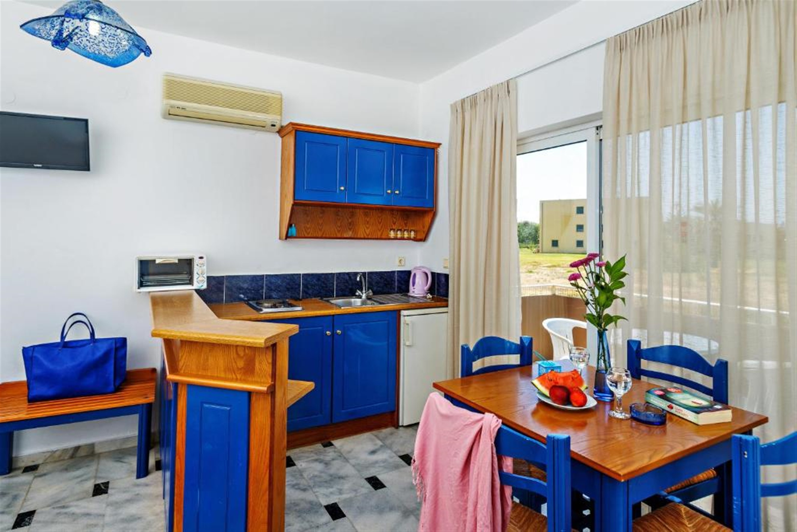 APARTMENT 1 BEDROOM SEA VIEW 4 PAX