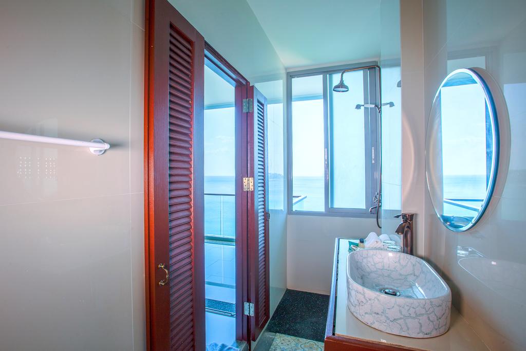 Family Oceanfront