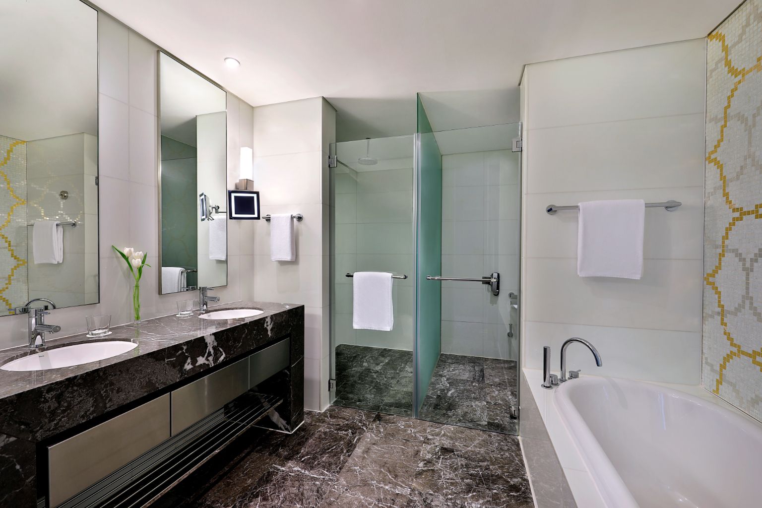 GRAND PREMIER TWIN ROOM  WITH SEA VIEW