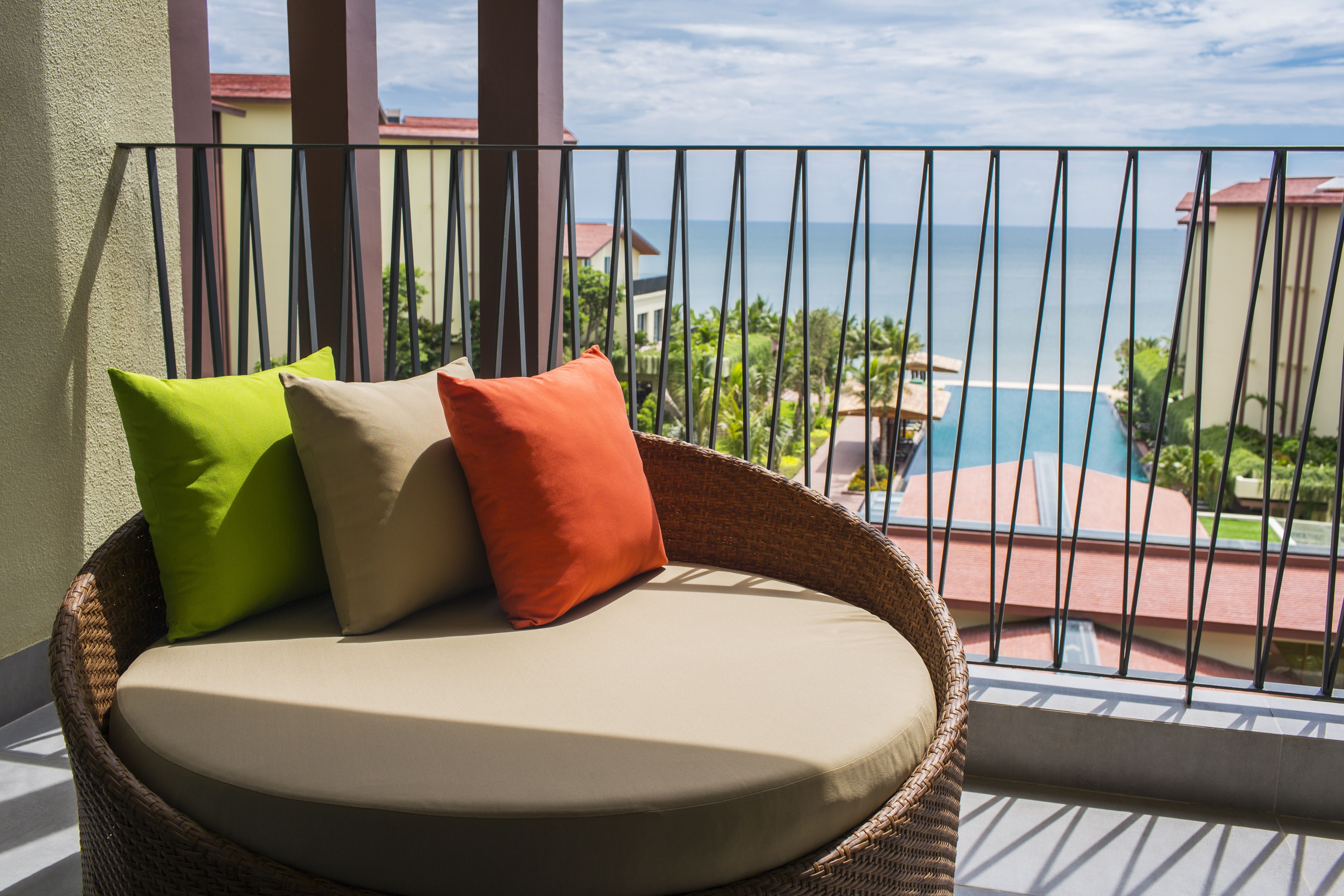 DELUXE OCEAN VIEW WITH BALCONY
