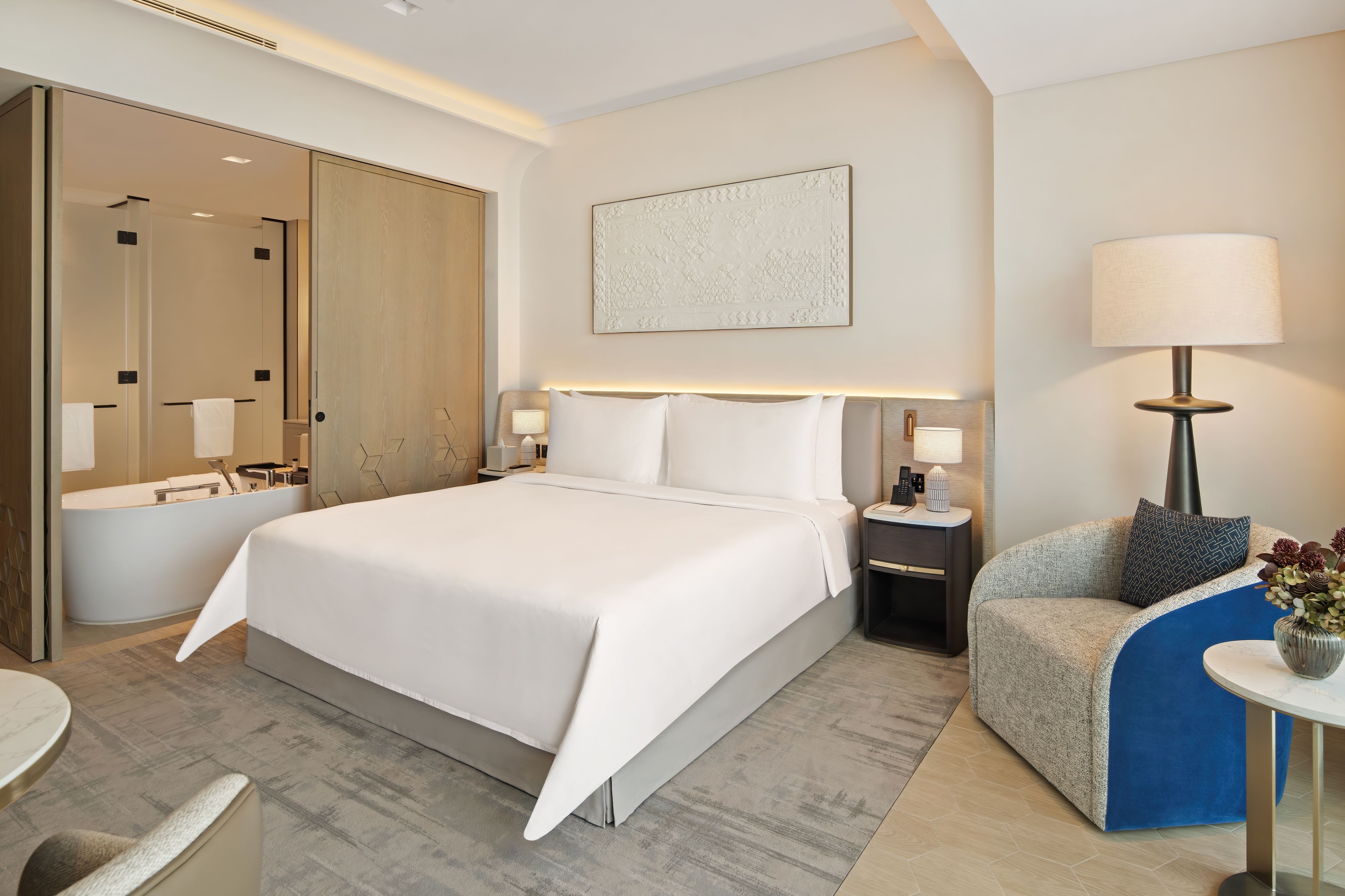 Deluxe Canal View Room King