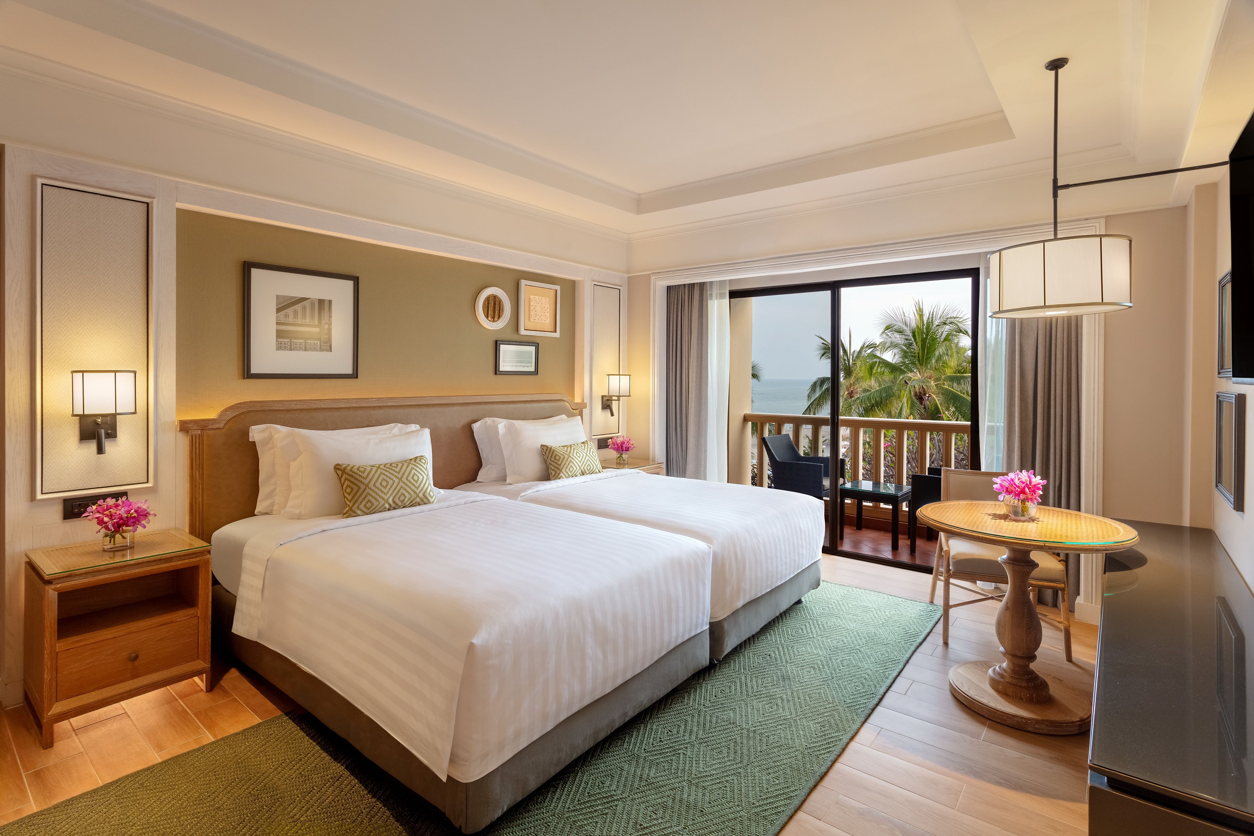 Lanai Room