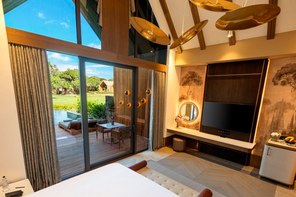 Lagoon Suite