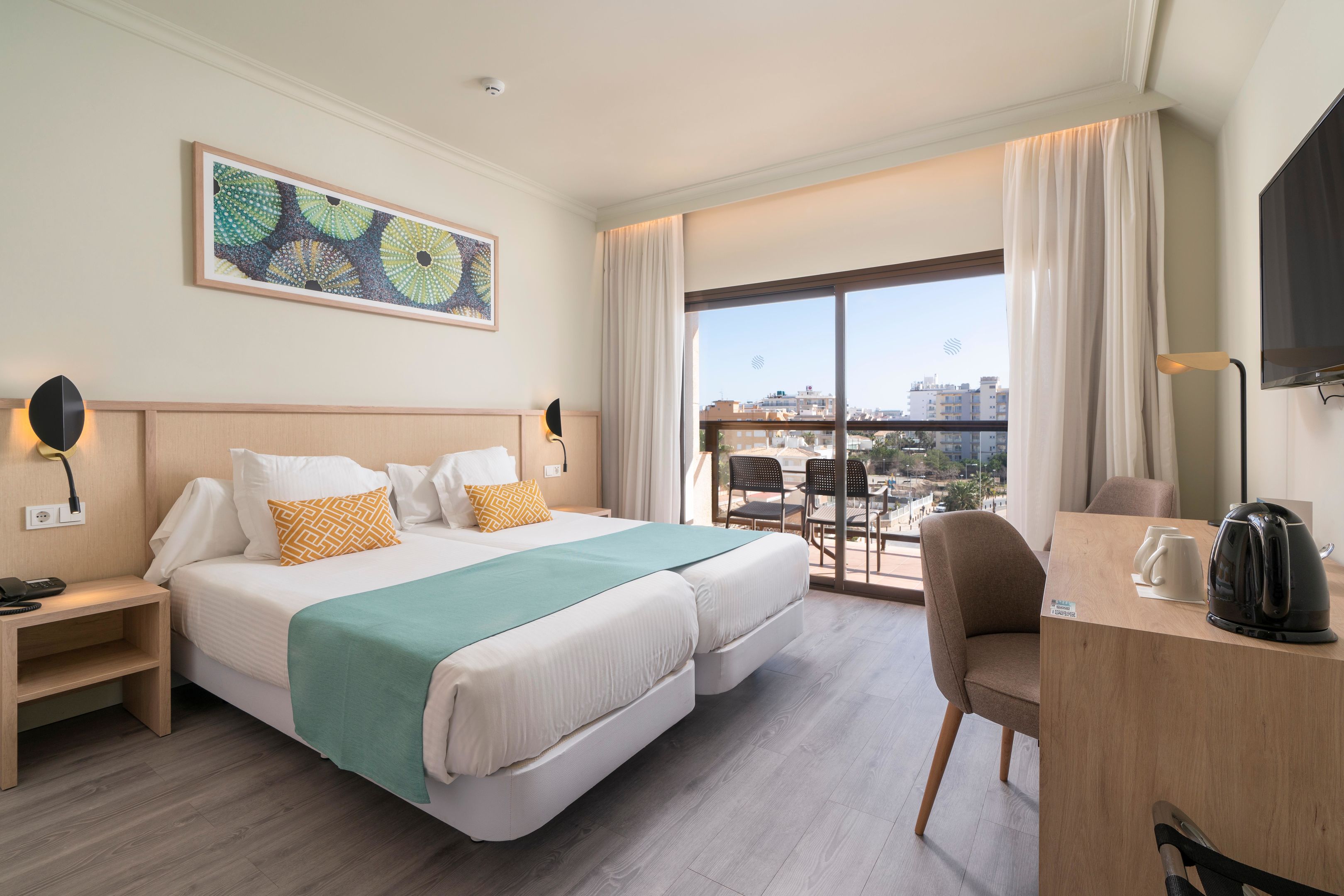 DOUBELE SUPERIOR SEAVIEW WITH BALCONY