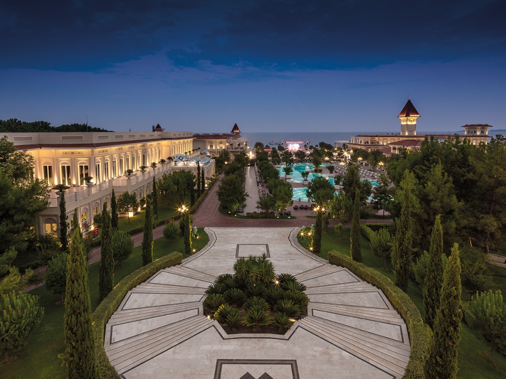 Clădirea principala