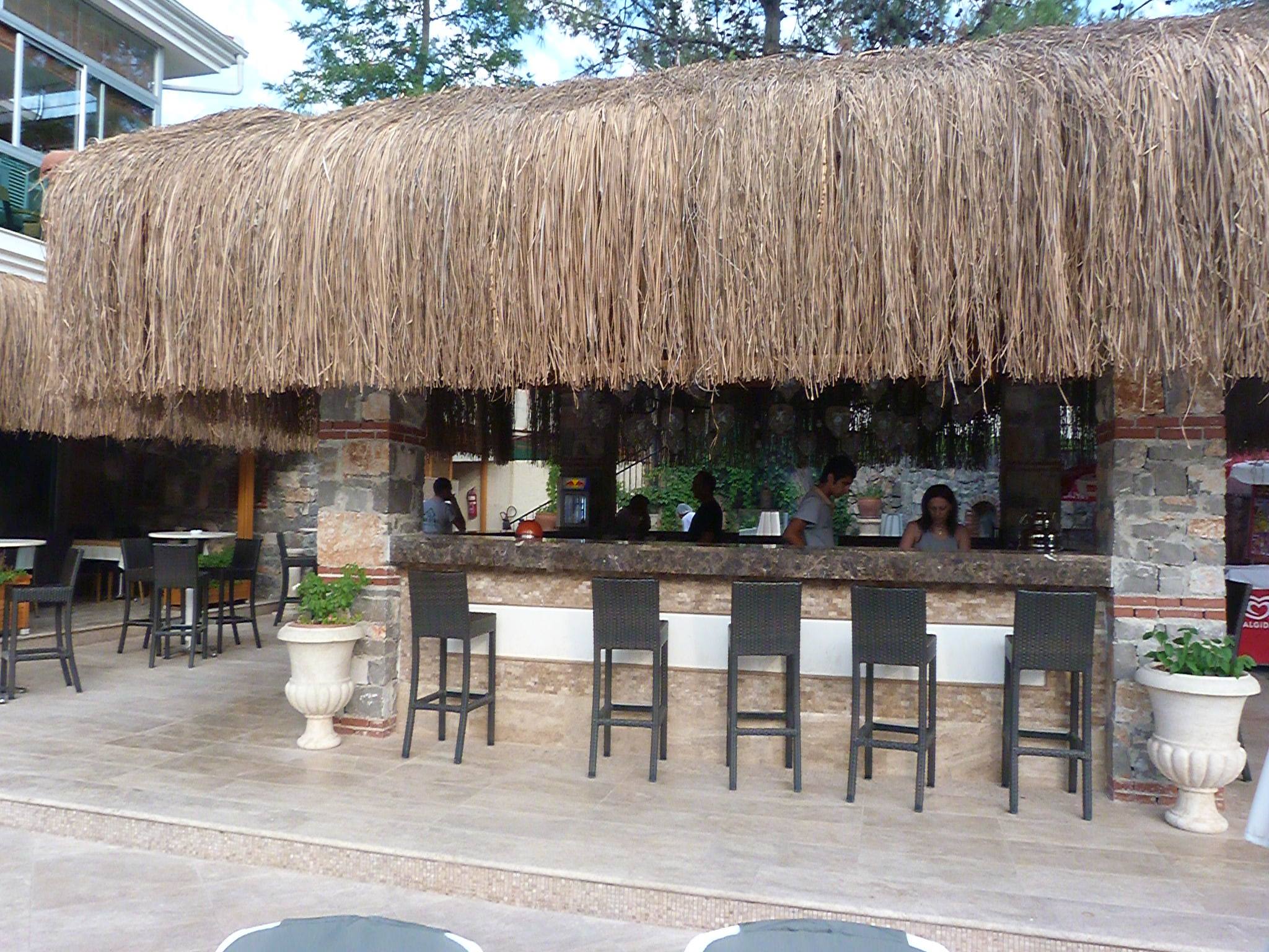 LOBBY BAR