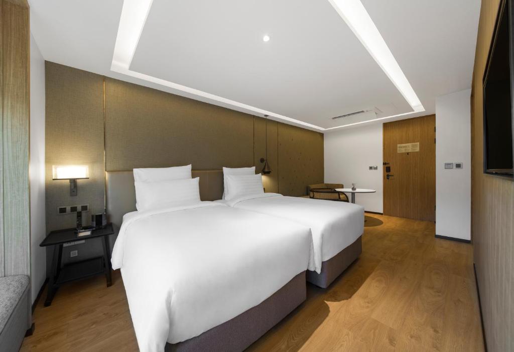 Superior Room (King/ Twin Bed)