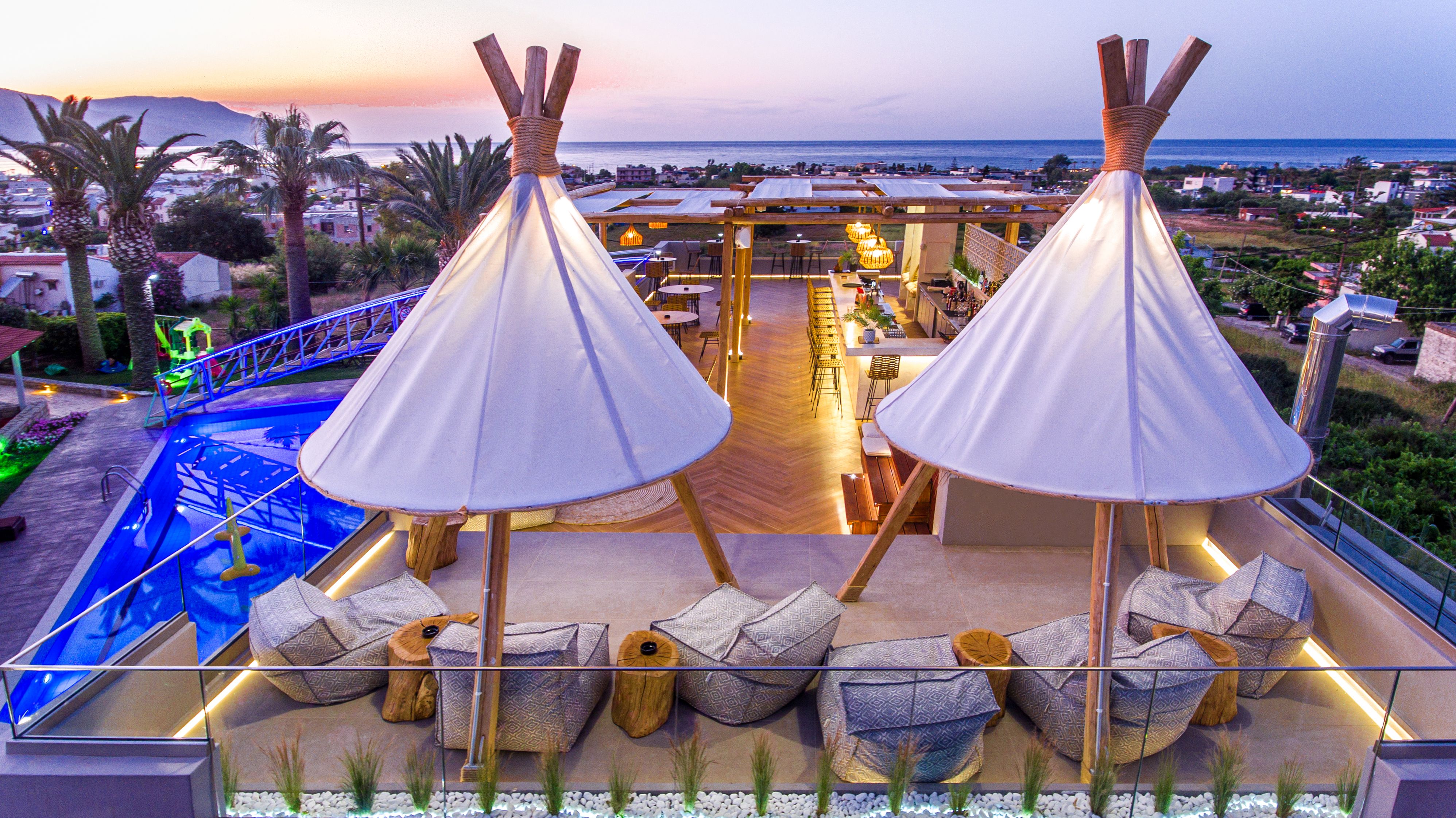ROOF TOP BAR
