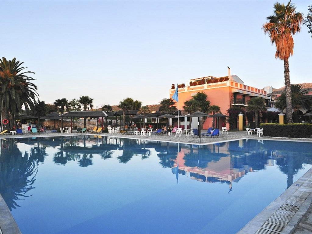 Piscina deschisă