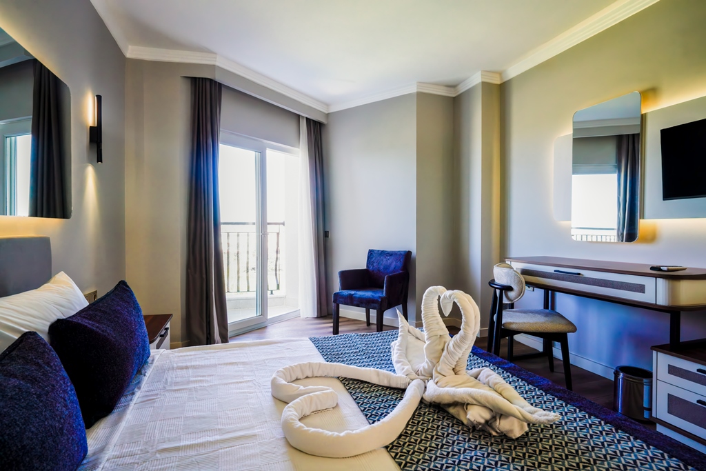 STANDARD ROOM 