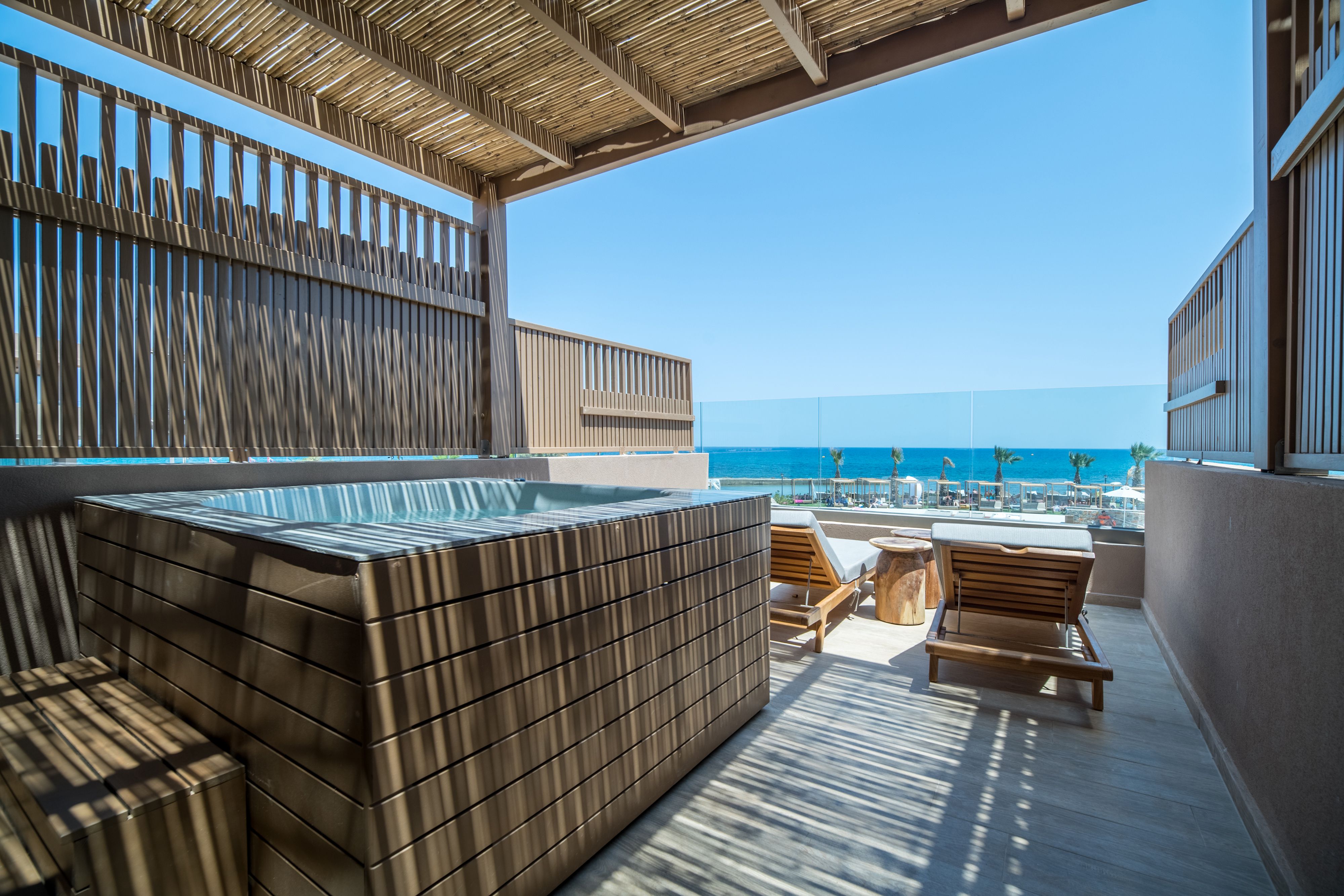 Petite Suite Sea View Outdoor Hot Tub