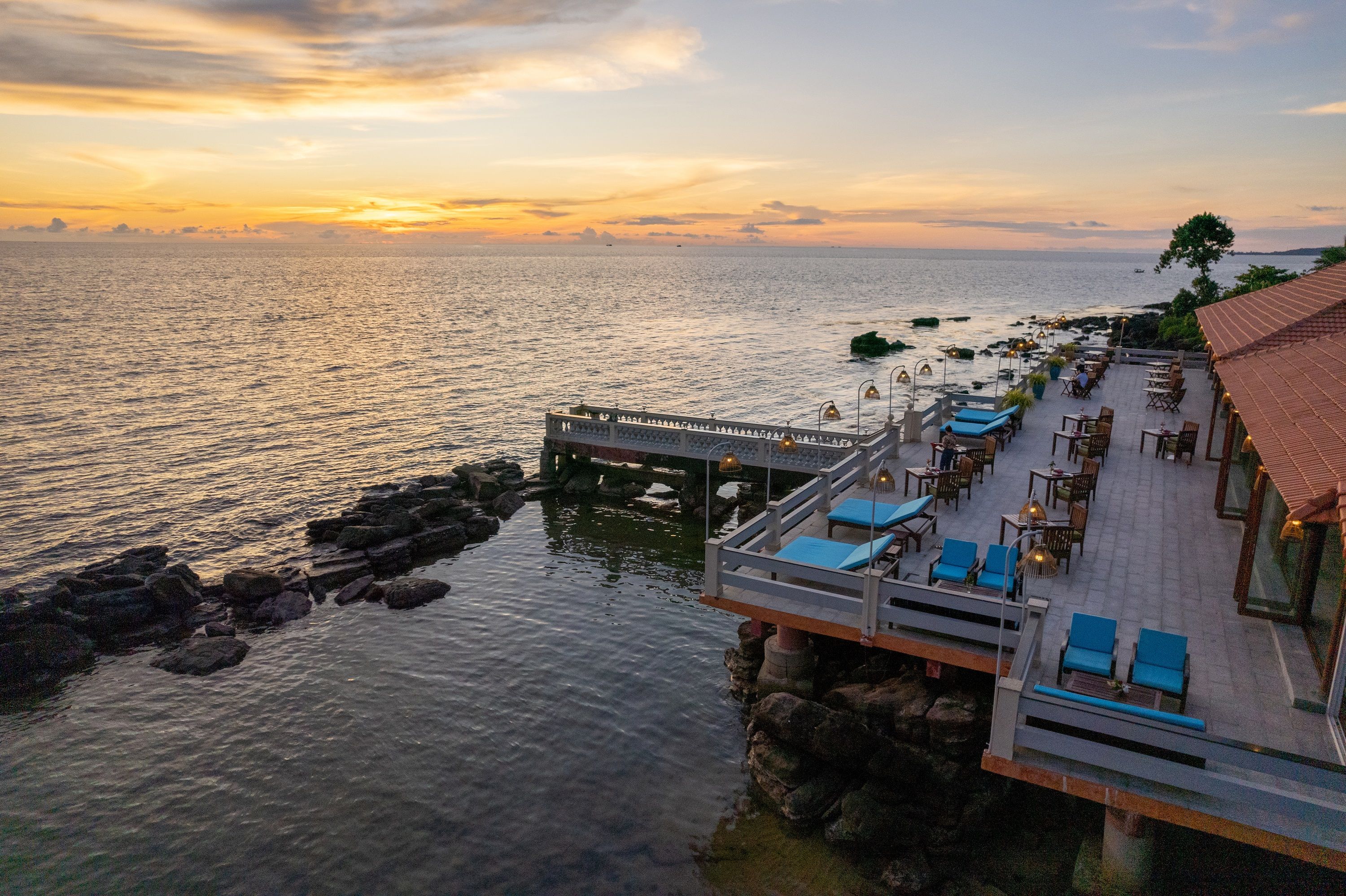 Sunset Restaurant 