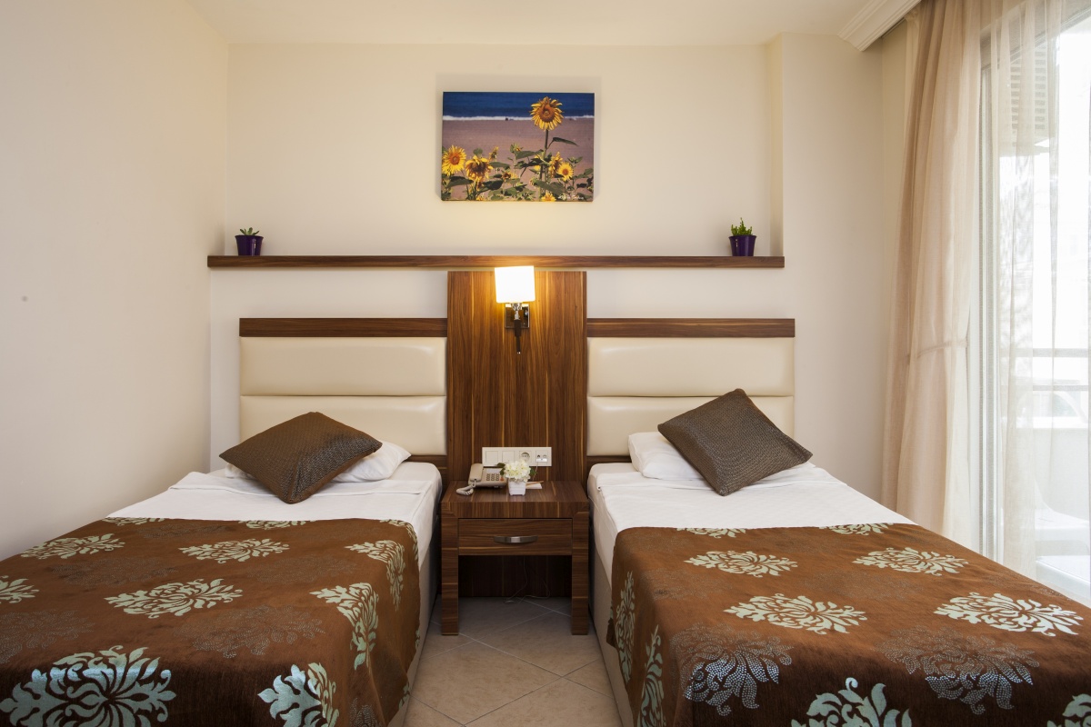 rooms1.jpg