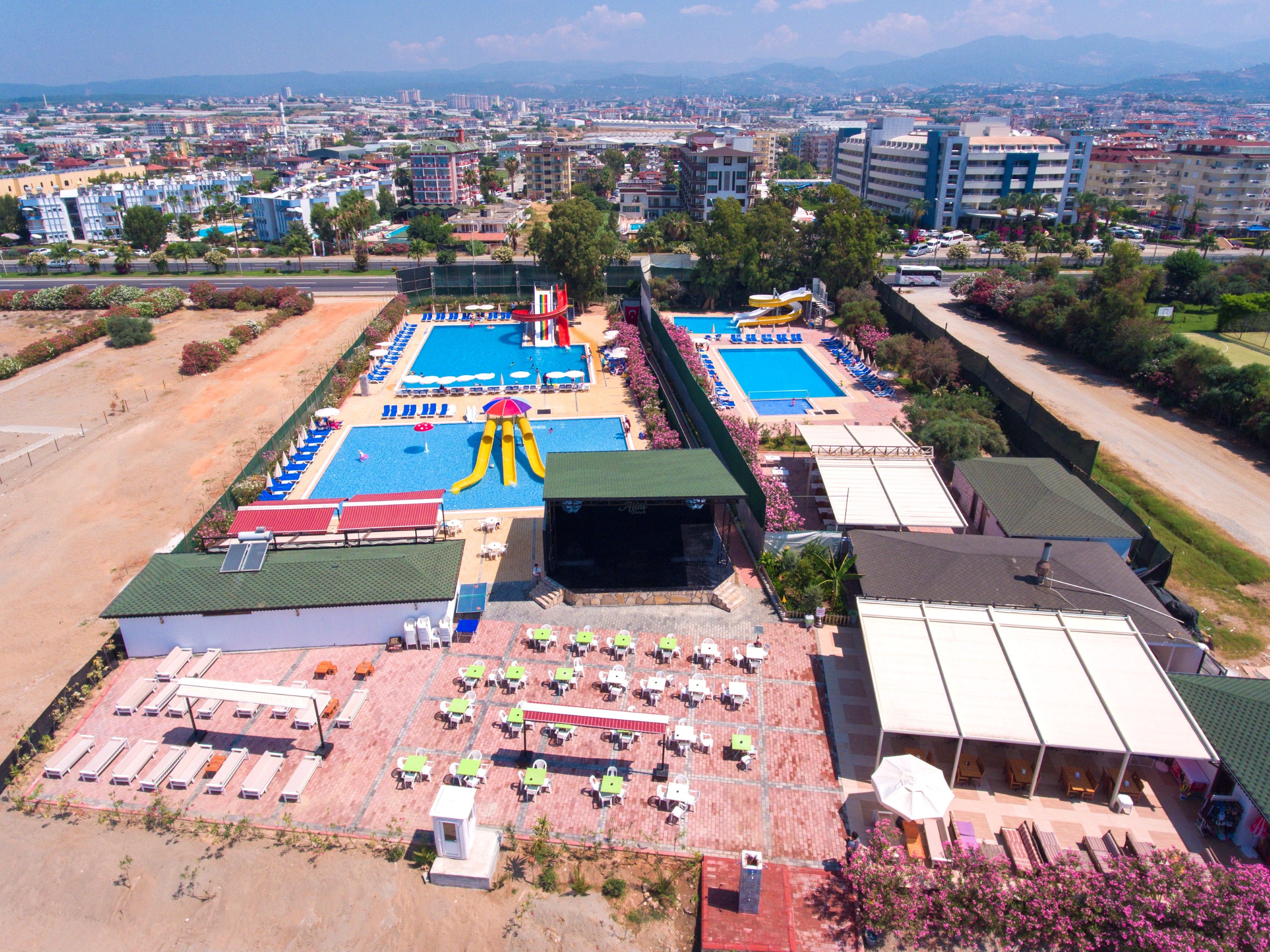 Piscina deschisă