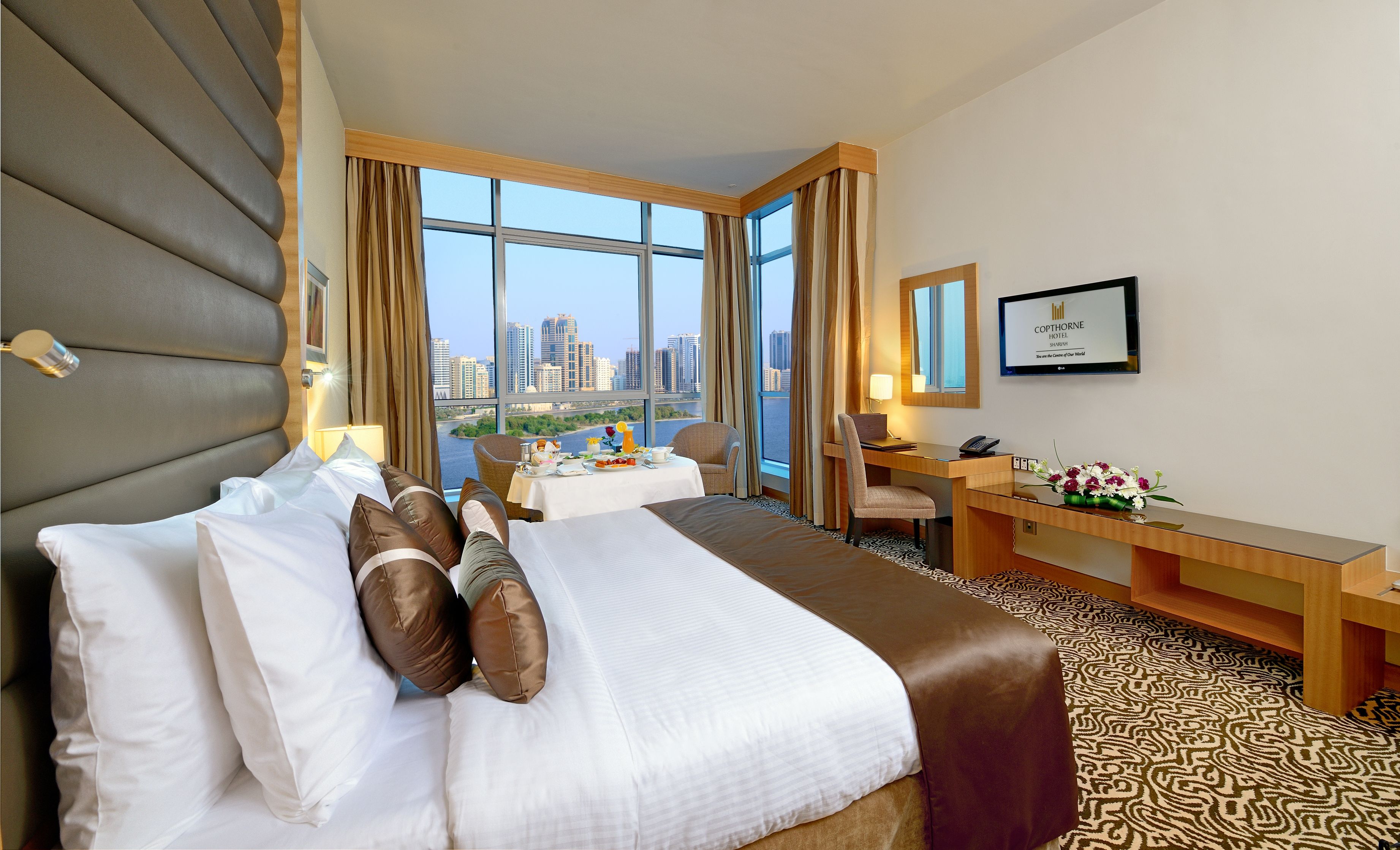 SUPERIOR ROOM
