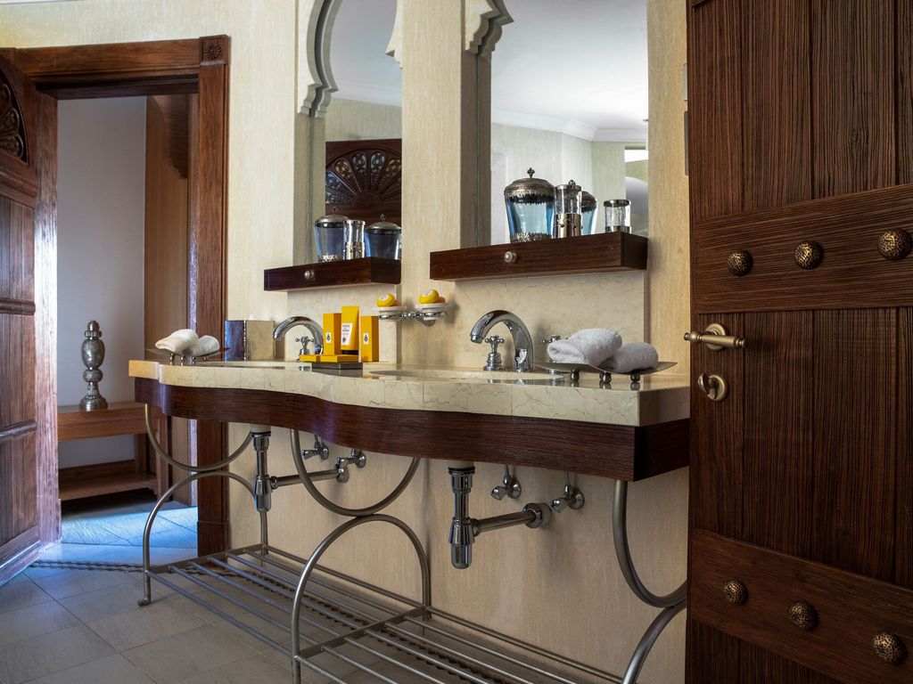 Villa 2 Bedrooms Malakiya