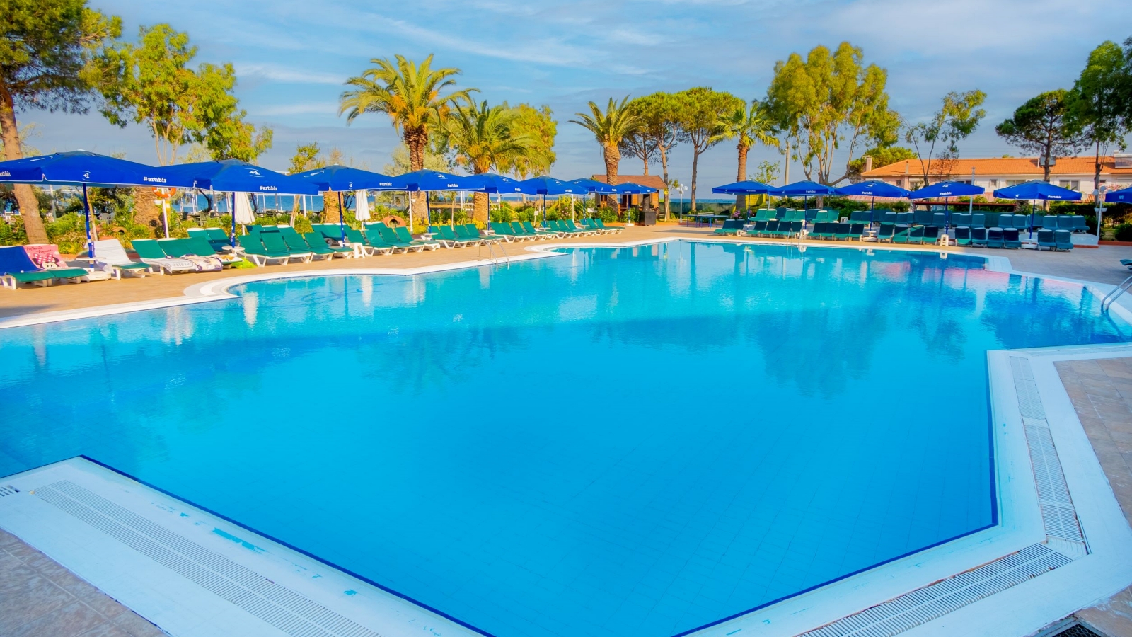 Piscina deschisă