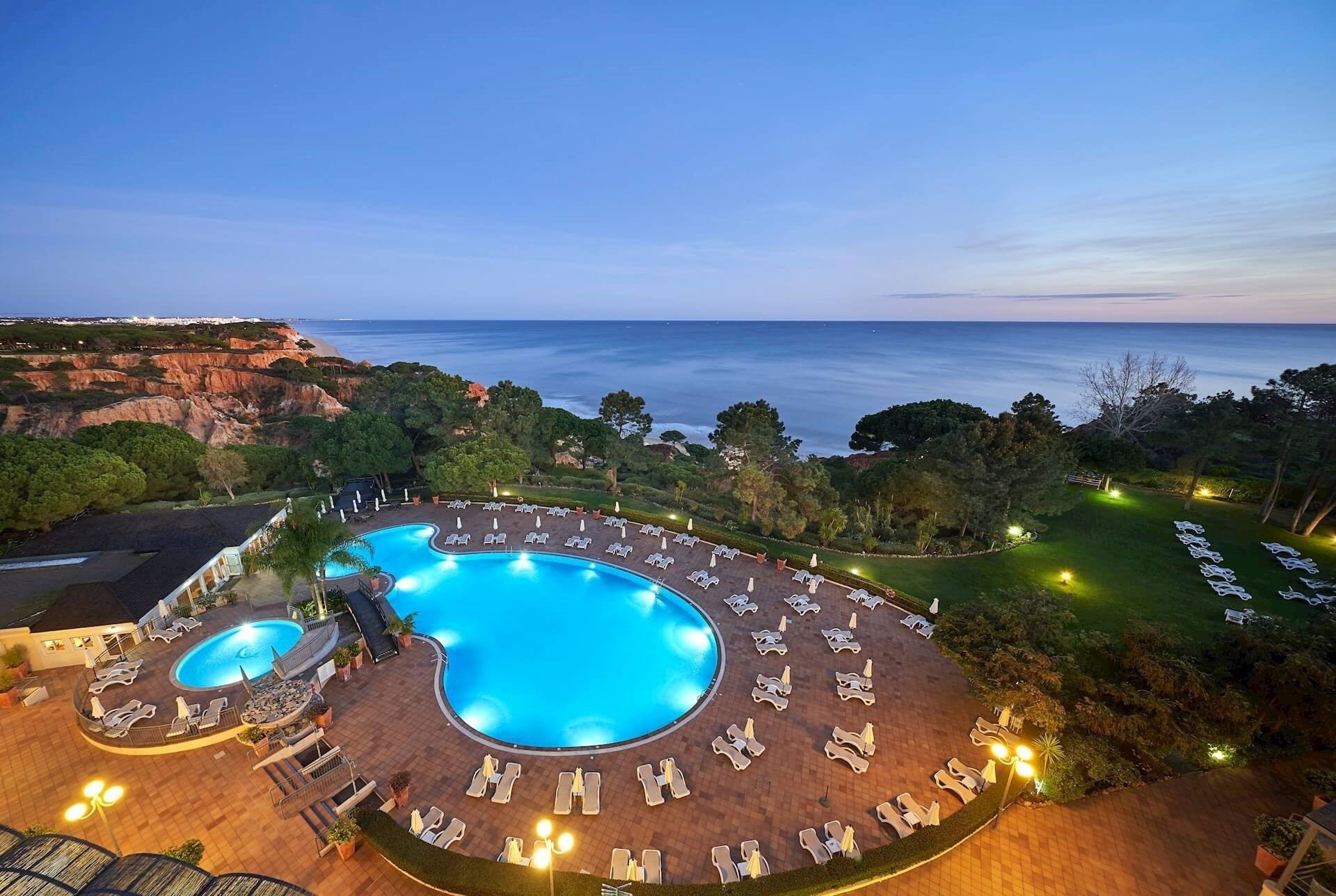 Piscina deschisă