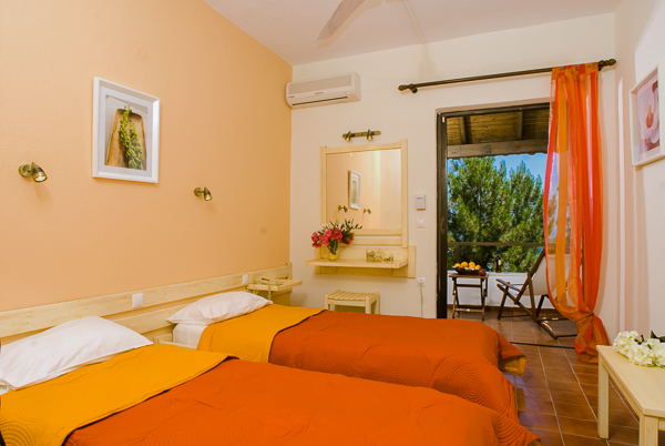 Corfu, Hotel Nautilus, camera dubla.jpg