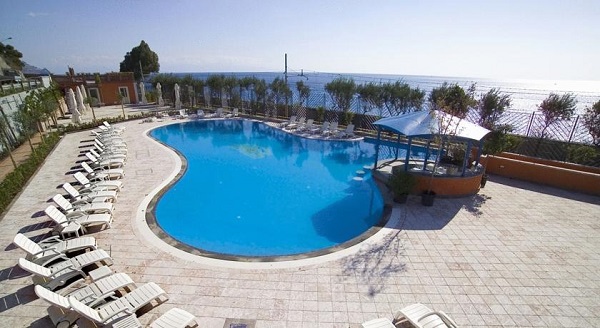 Ipanema, Sicilia, exterior, piscina.jpg