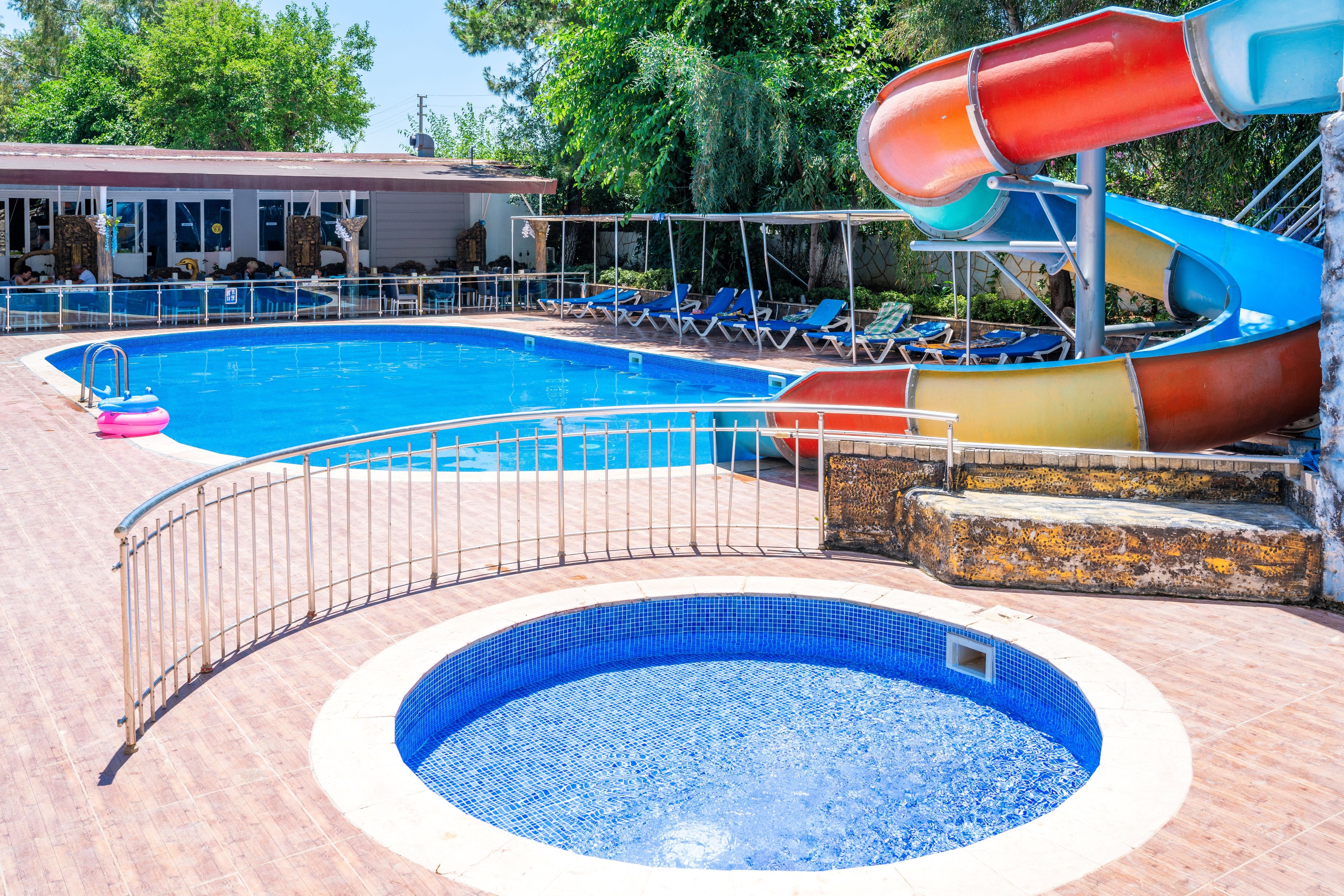 Piscina deschisă