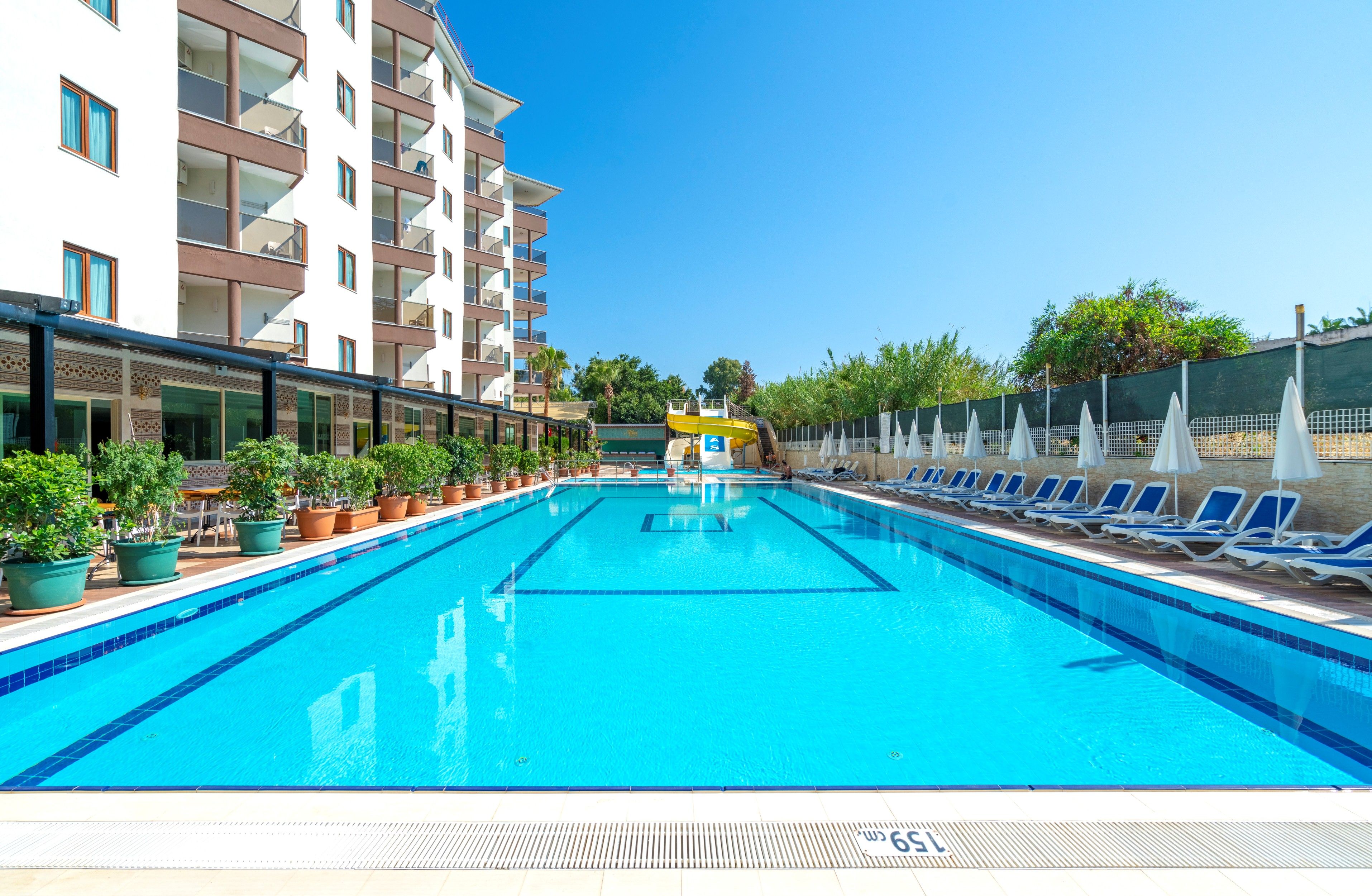 Piscina deschisă