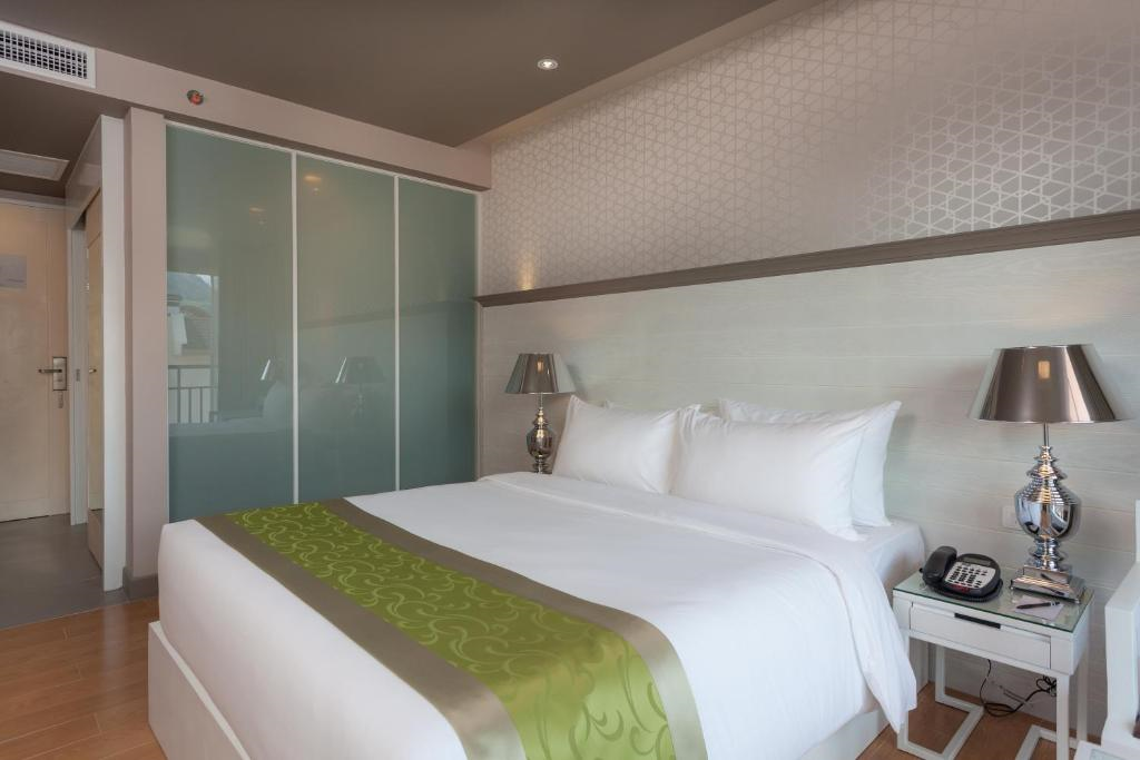Superior room