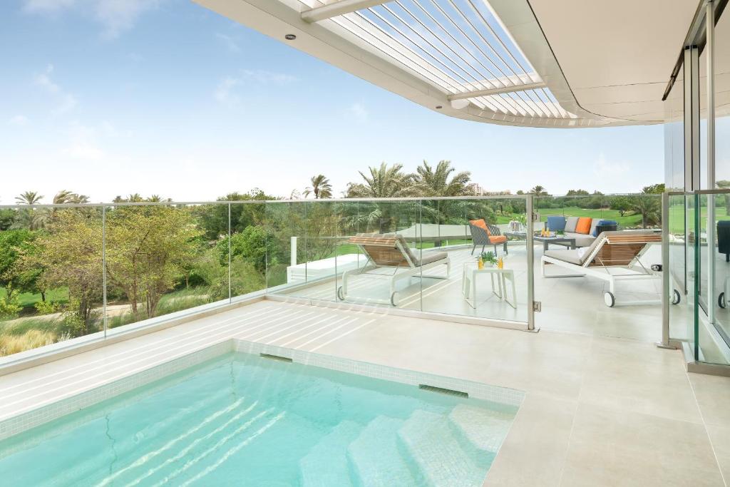 One Bedroom Private Pool Suite