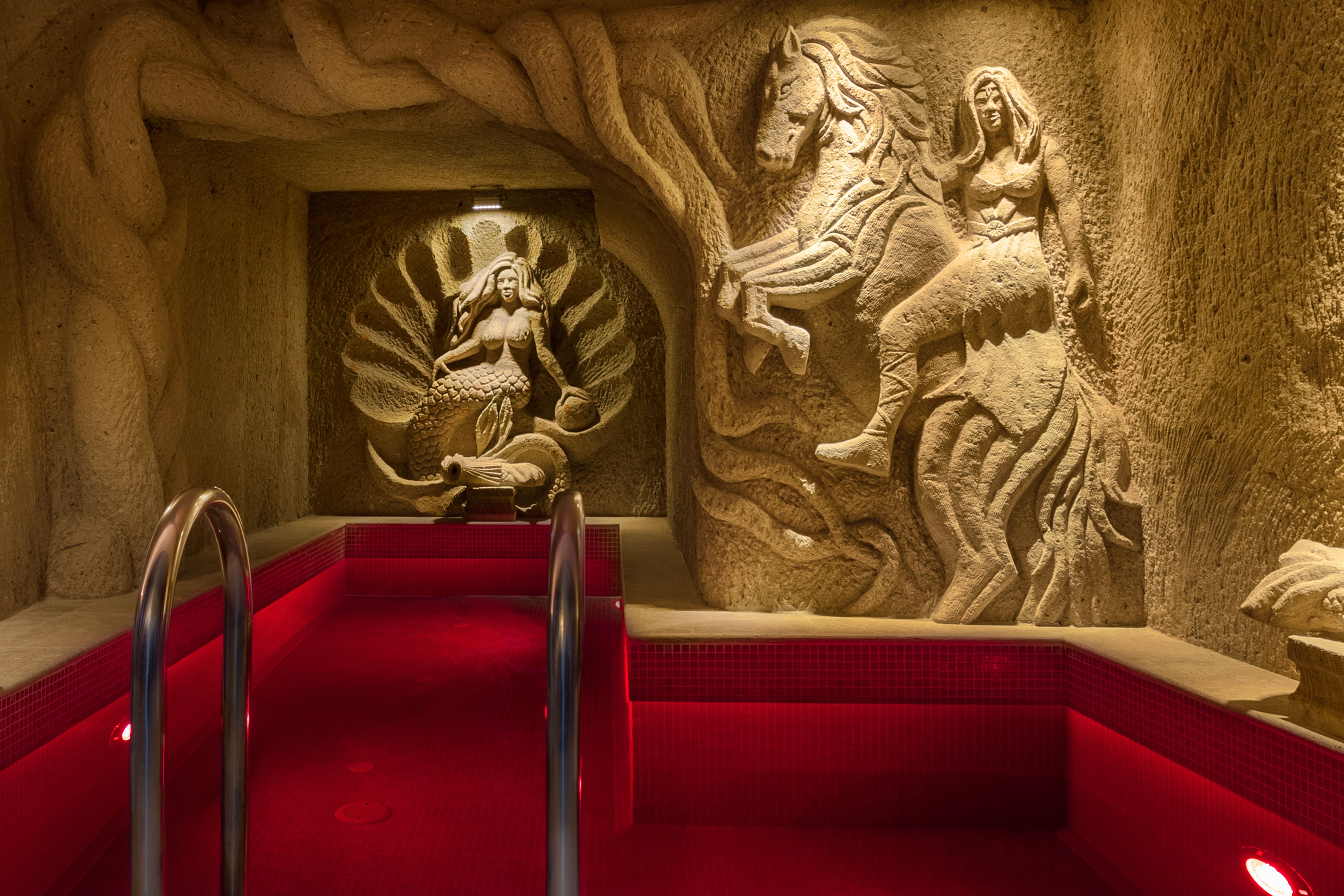 IMPERIAL SUITE