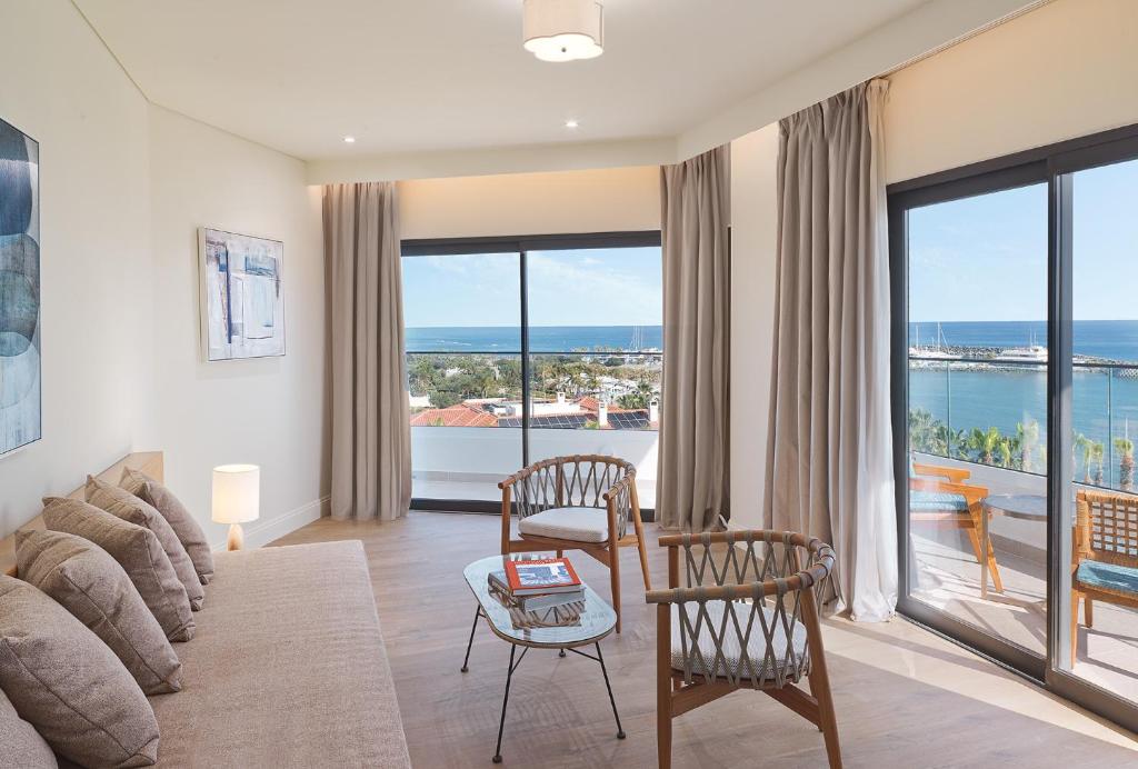 1 bedroom signature suite sea view  jacuzzi 