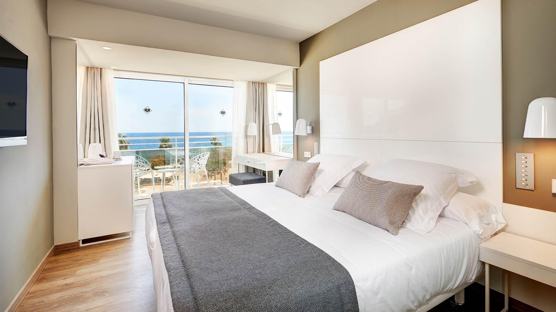 	Twin Room Sea View