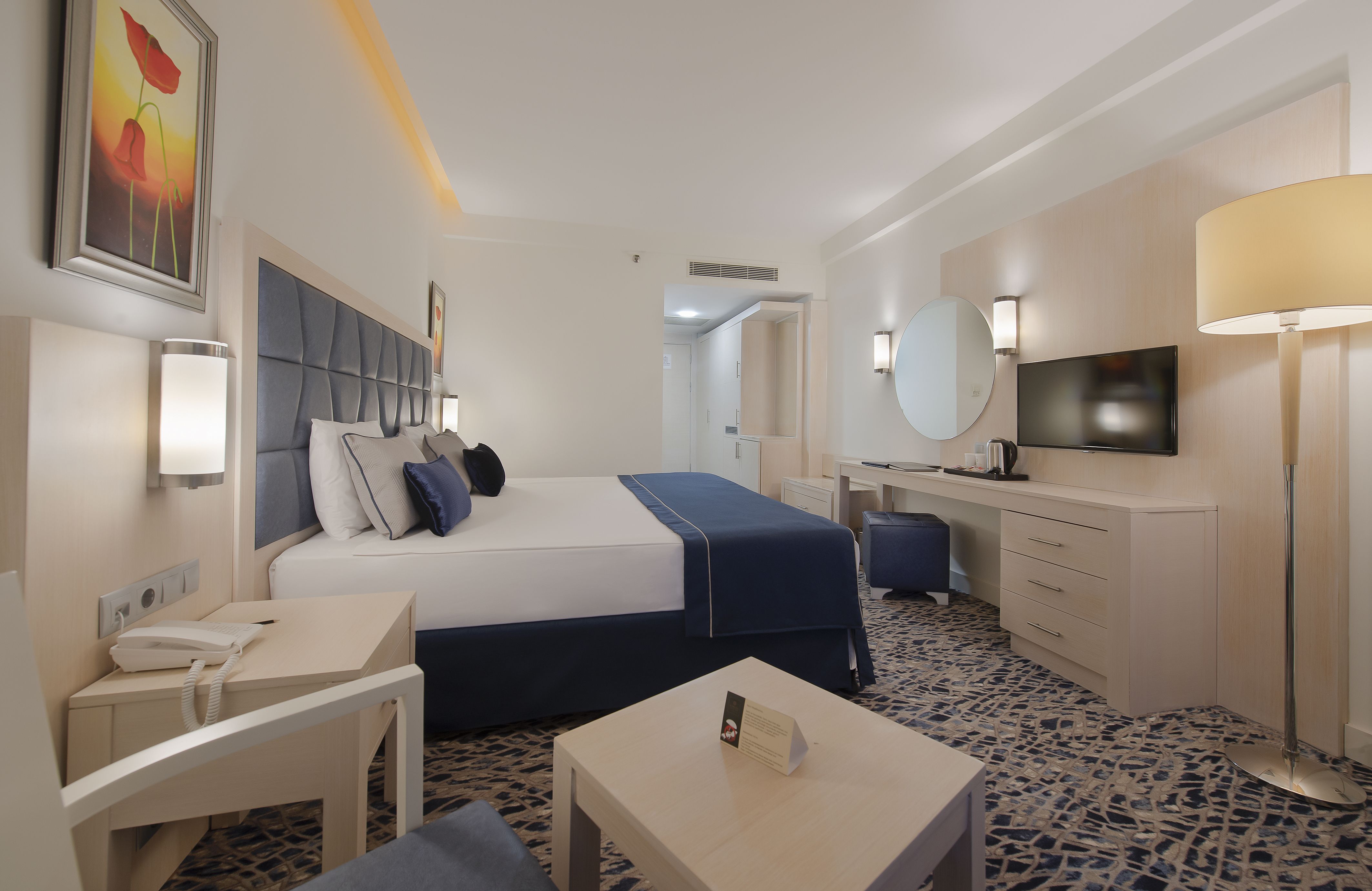 ECONOMY ROOM