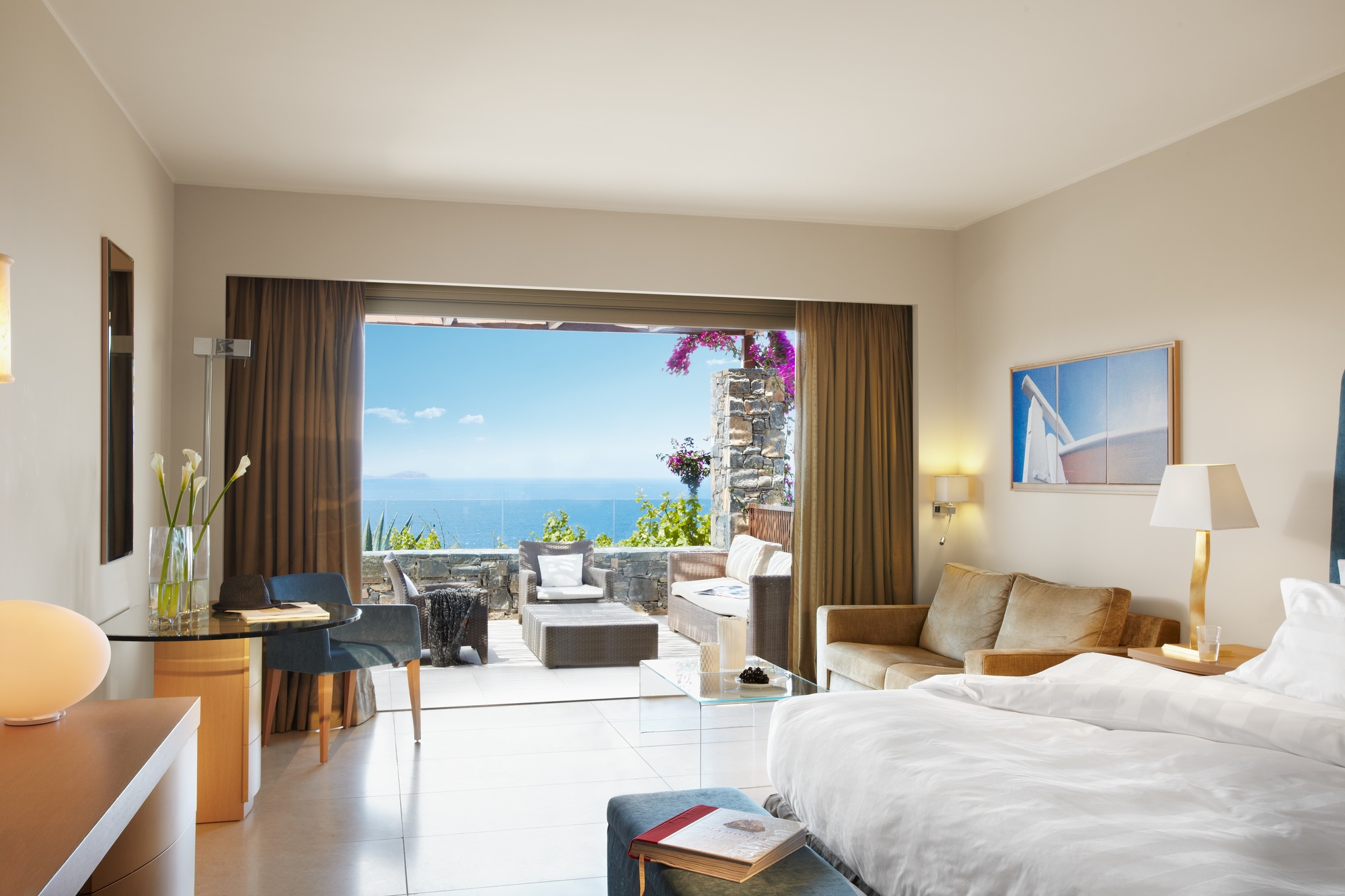 DELUXE ROOM SEA VIEW SINGLE USE