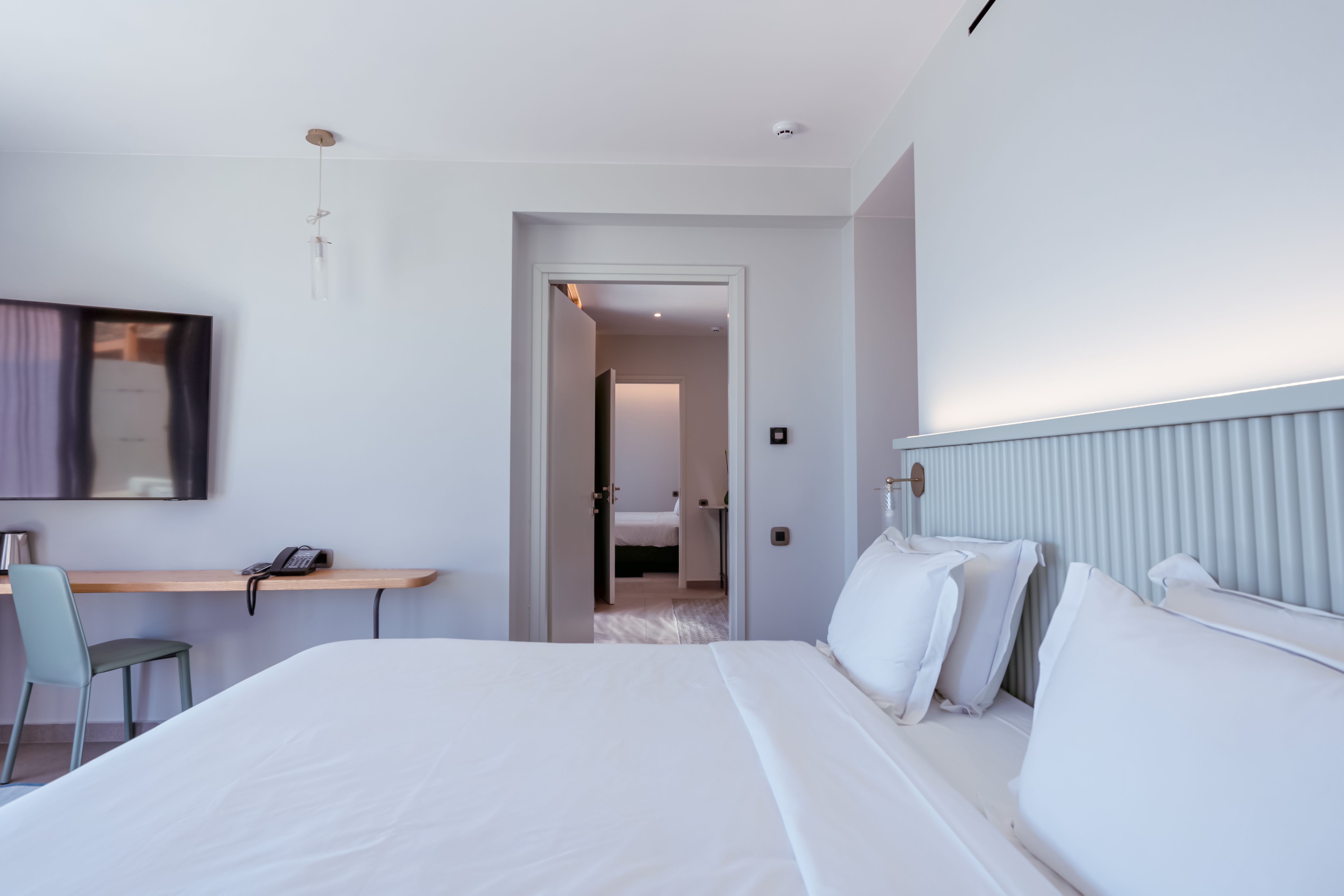 Grand Suite with 2 Private Pools & Outdoor Living Area Sea View