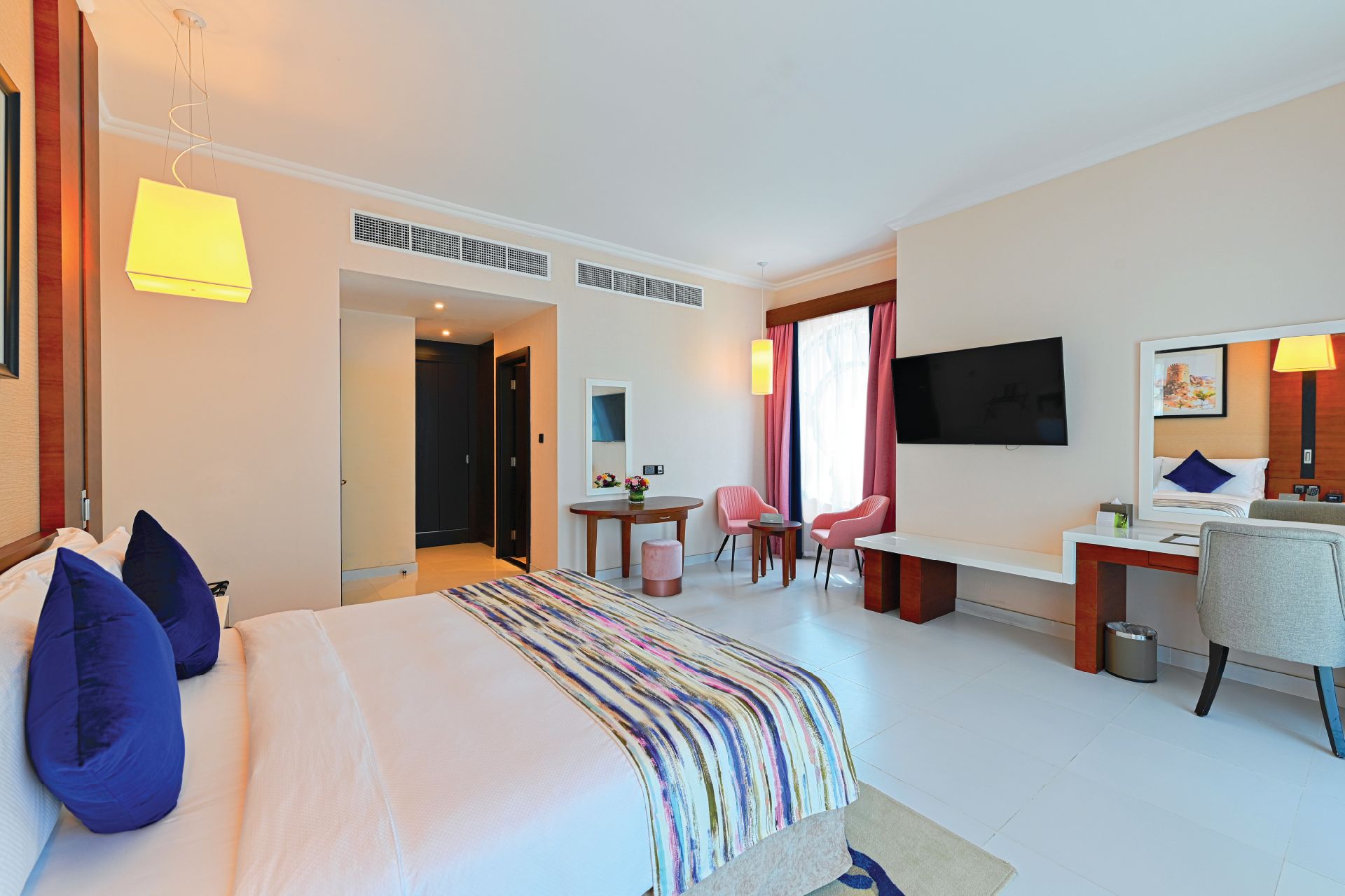 Deluxe Room (King/Twin)