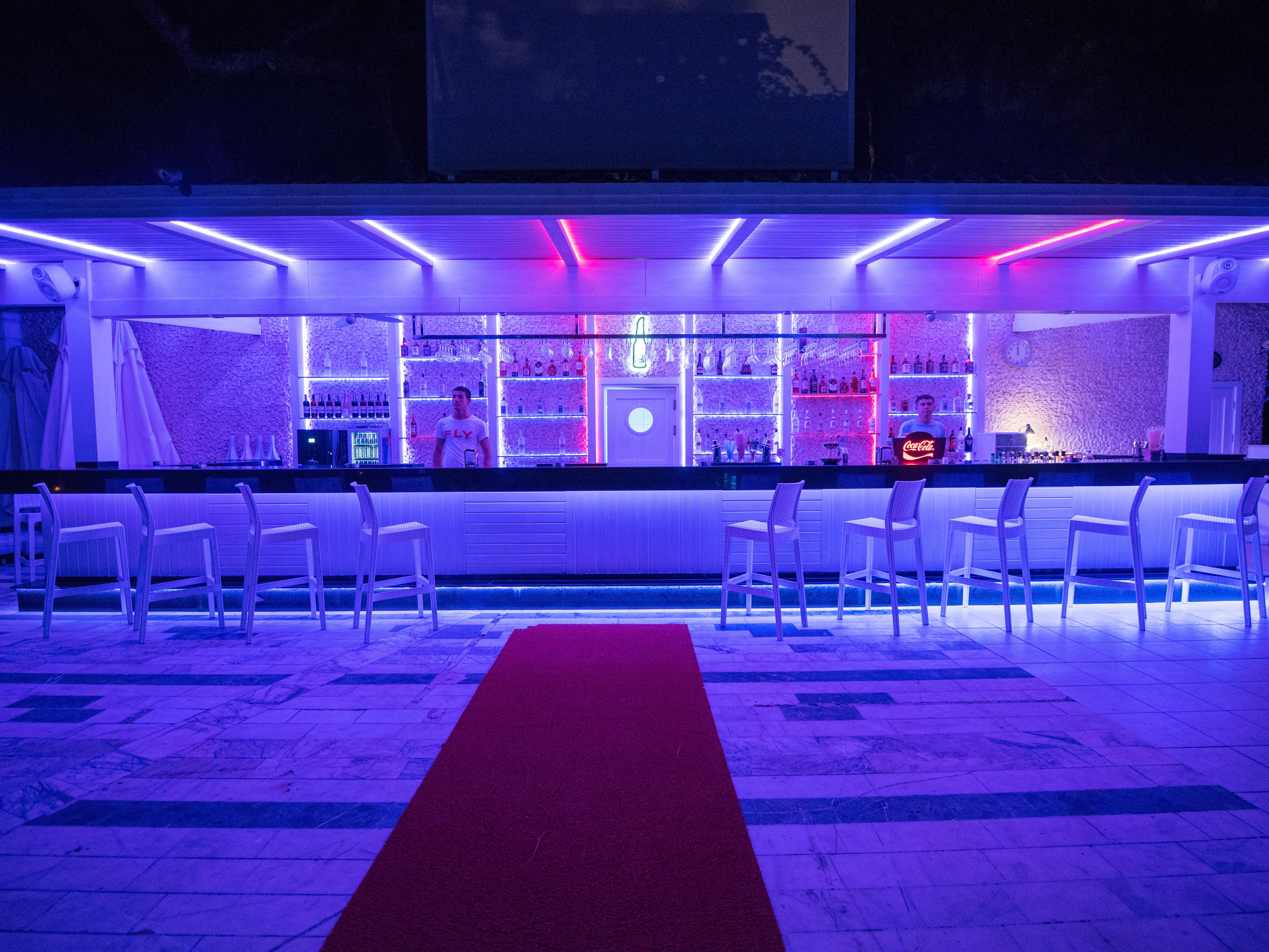DISCO / FLY CLUB